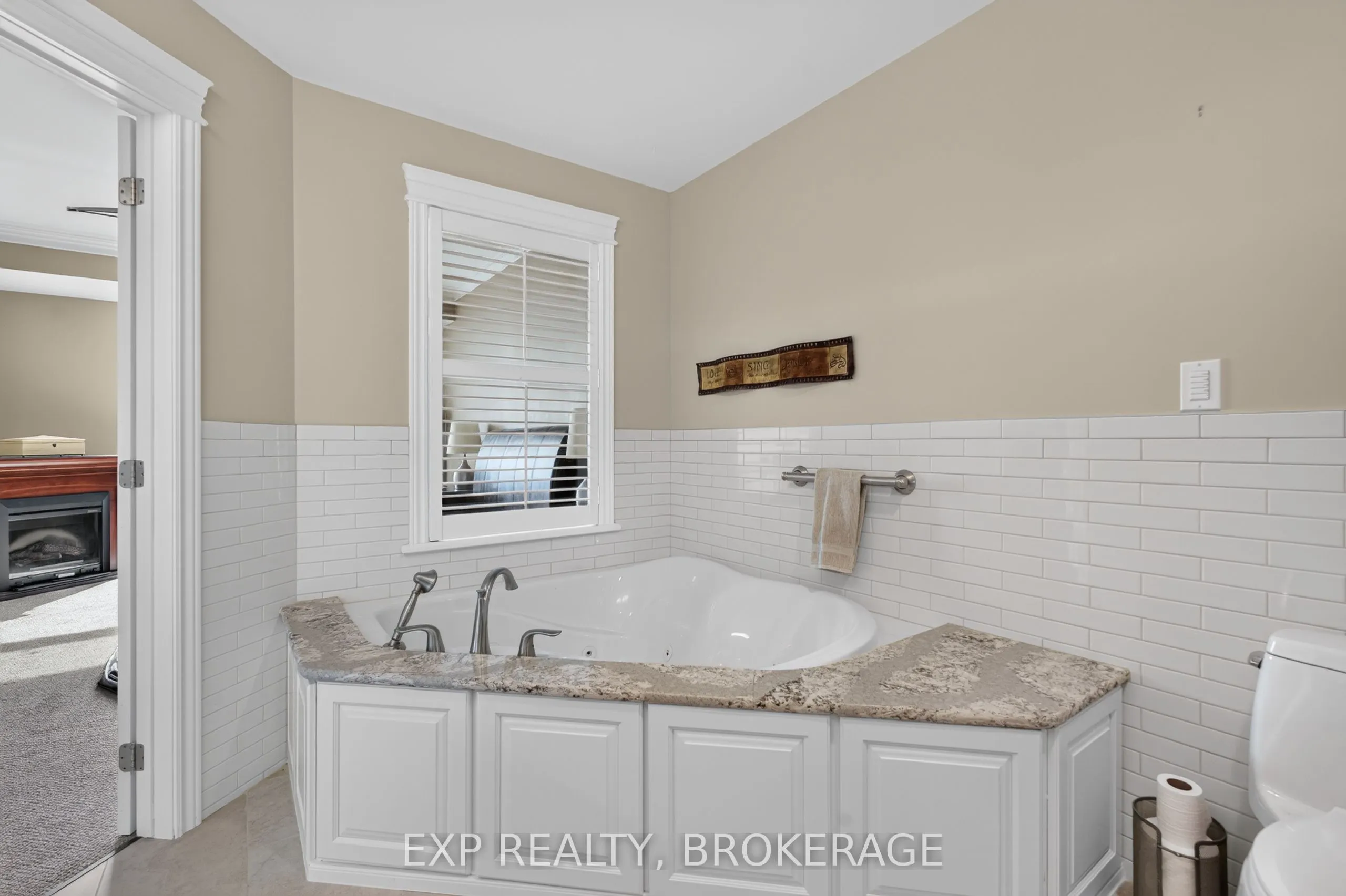 15 ST ANDREW Street #1802