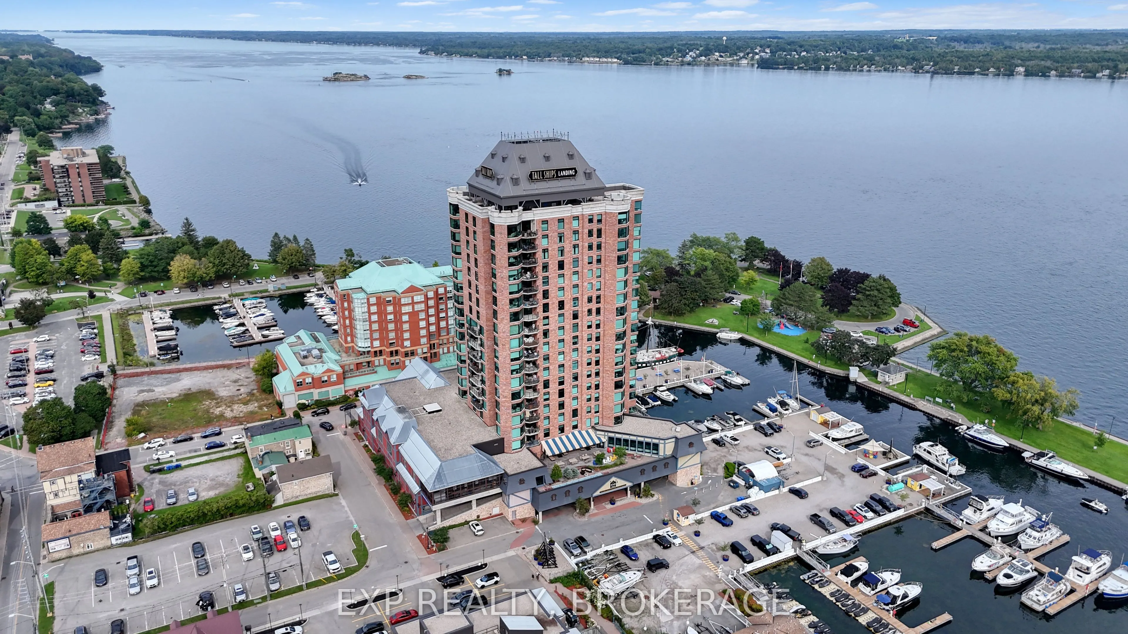 15 ST ANDREW Street #1802