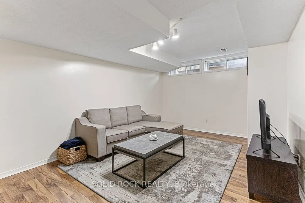 49 Longshire Circle