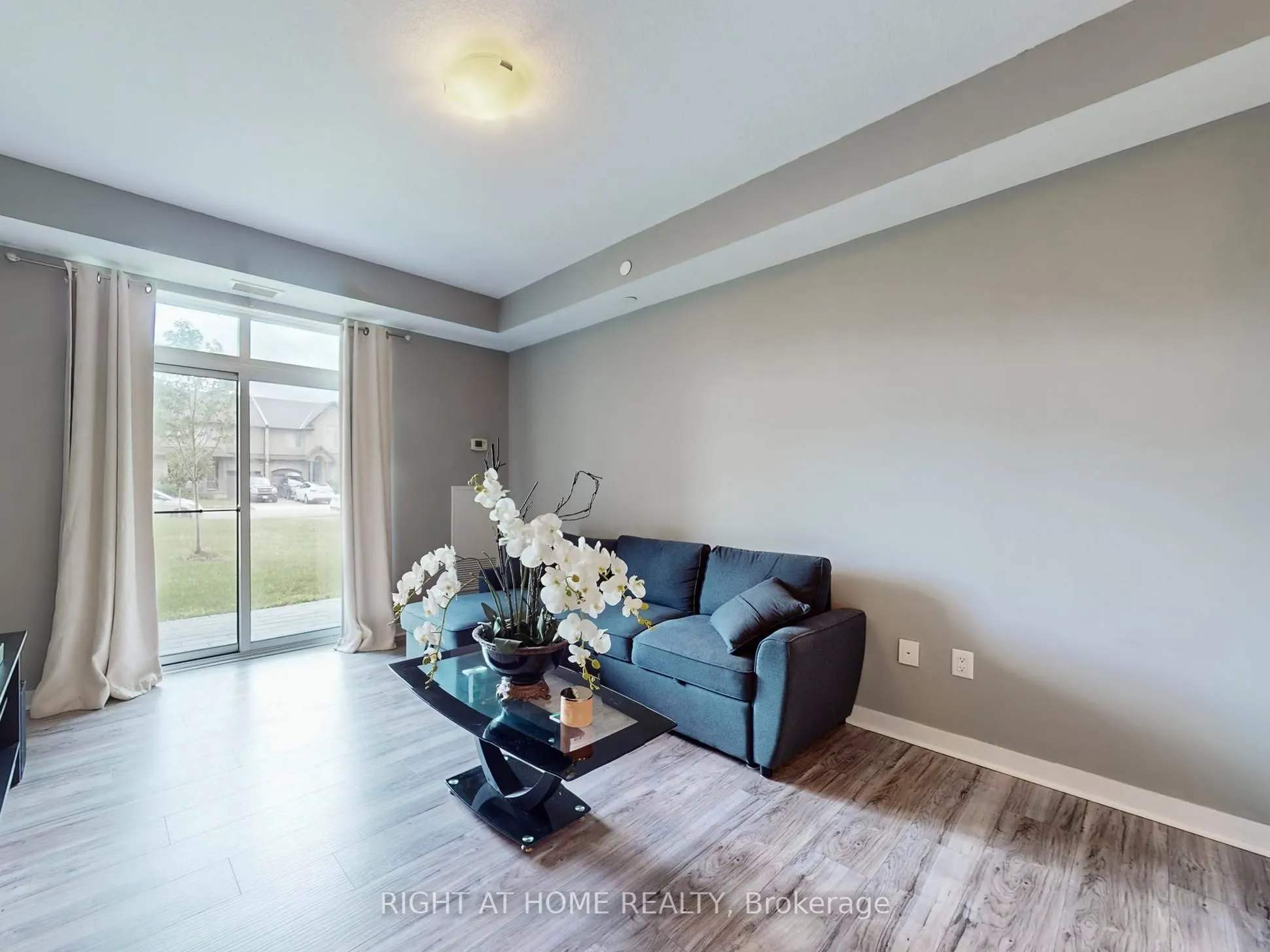 101 Shoreview Place #111