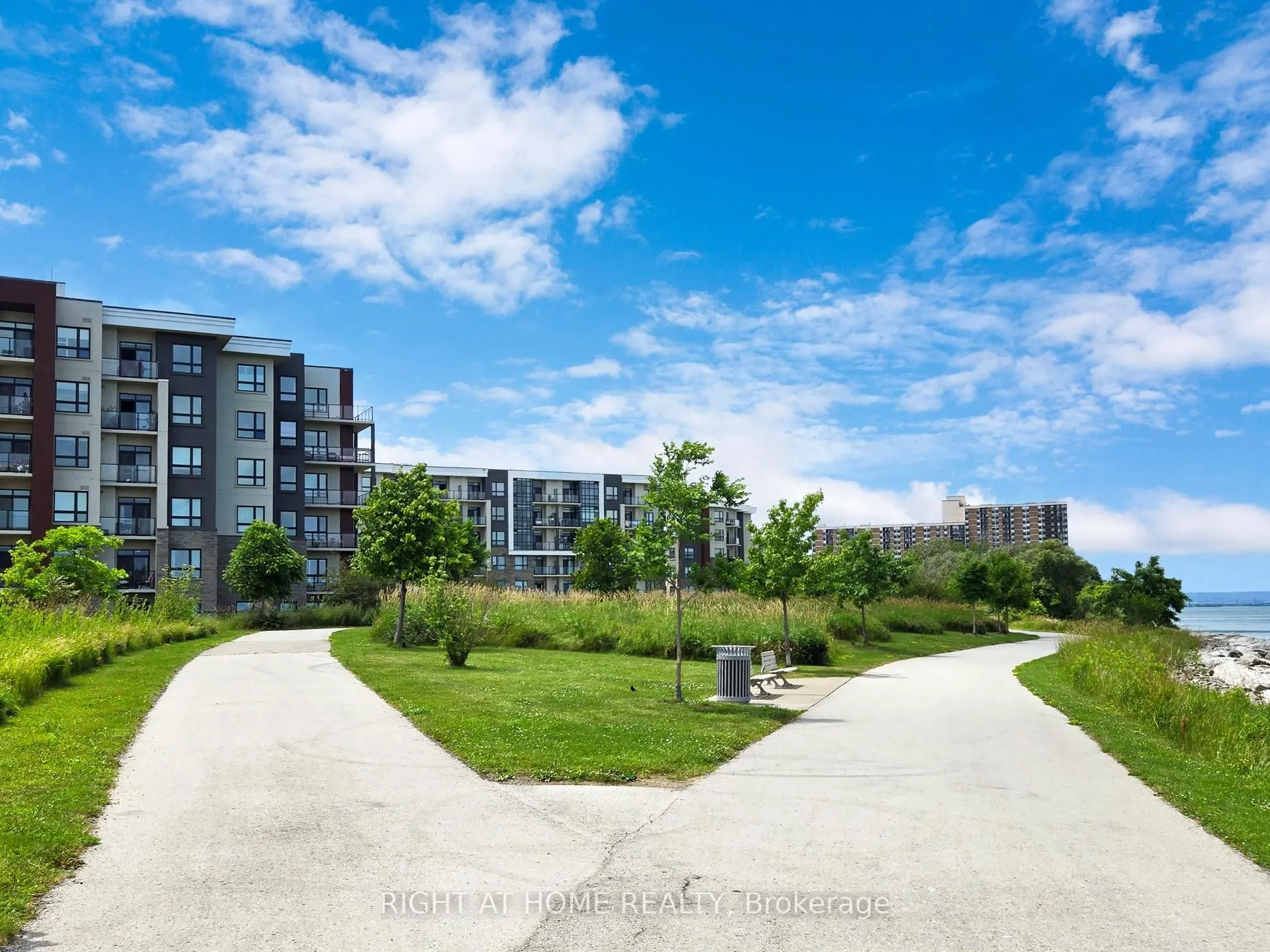 101 Shoreview Place #111