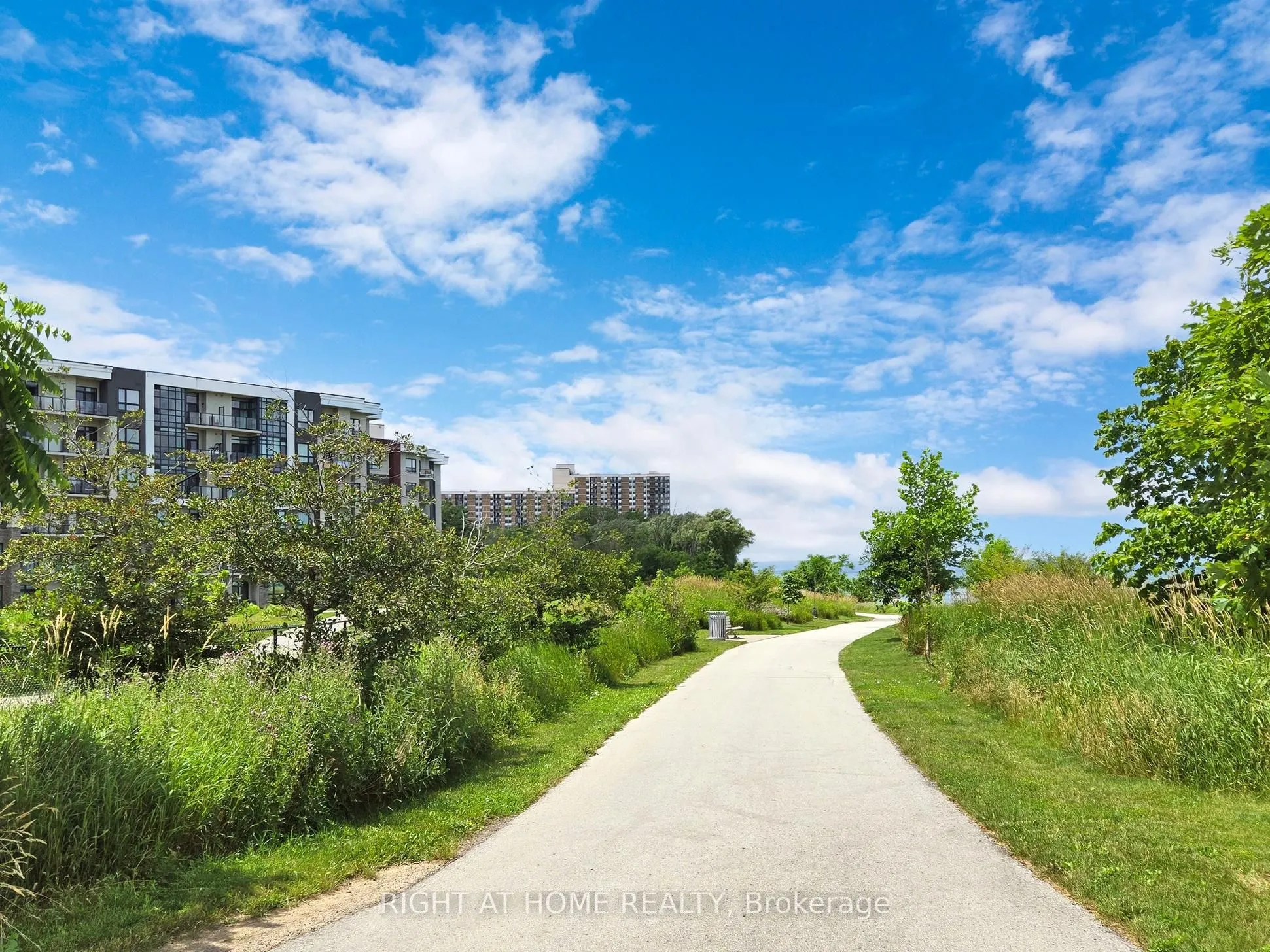101 Shoreview Place #111