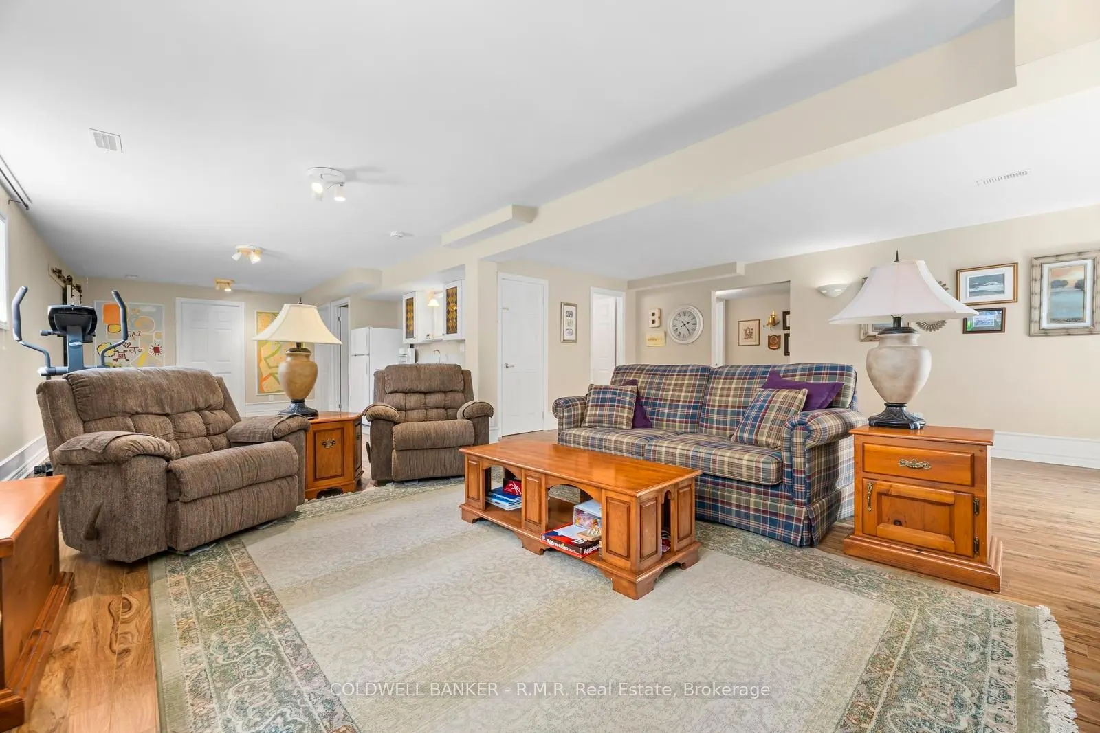 1188 Alder Road E