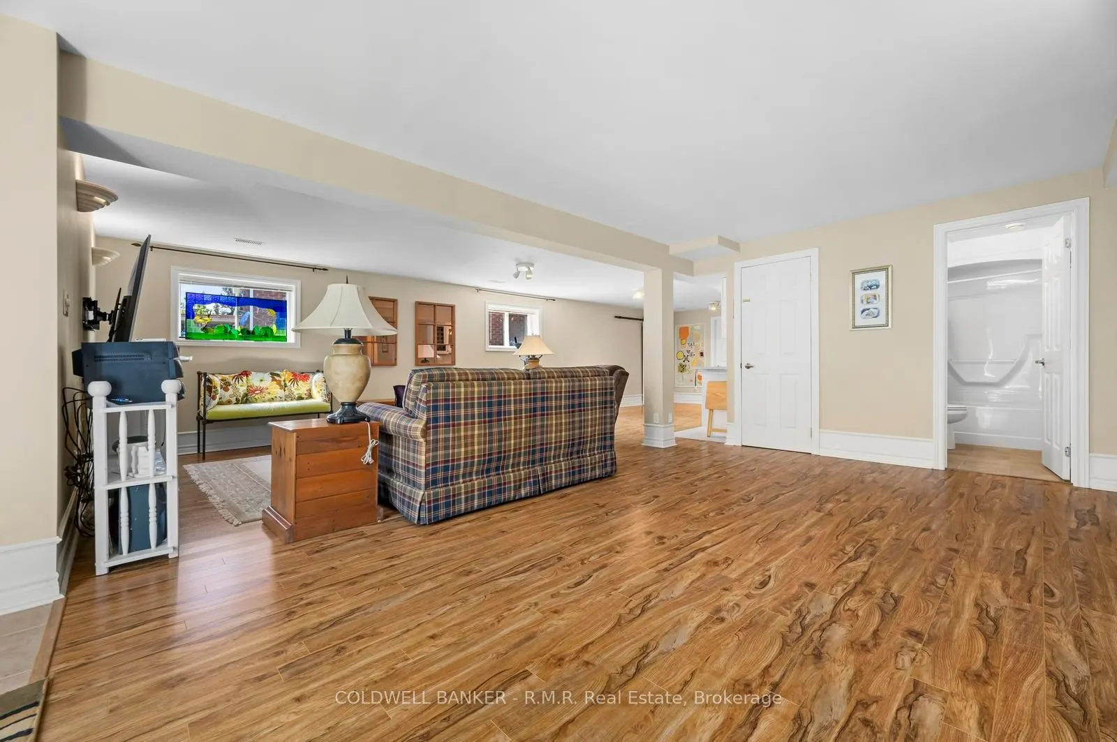 1188 Alder Road E