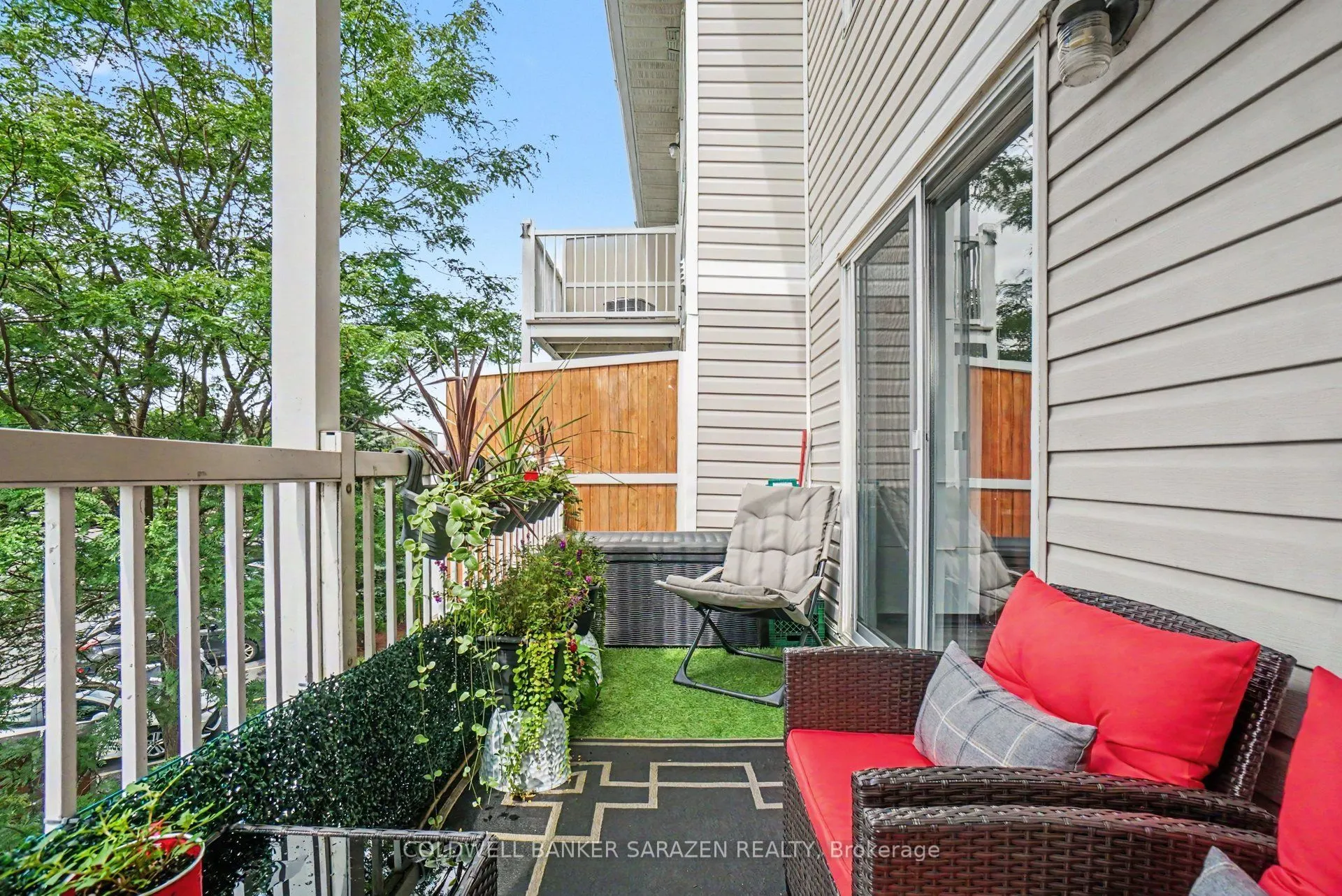 282 Cresthaven Drive #11