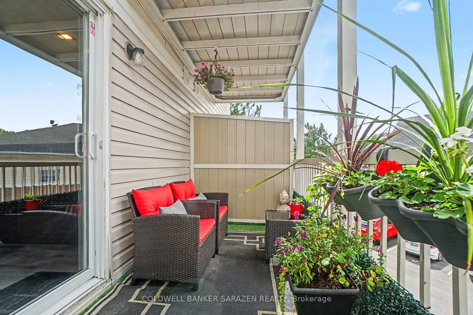 282 Cresthaven Drive #11
