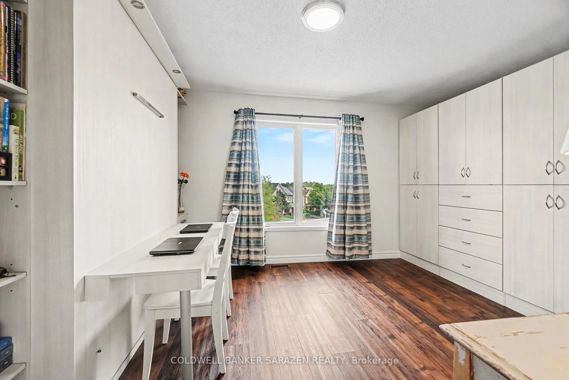 282 Cresthaven Drive #11