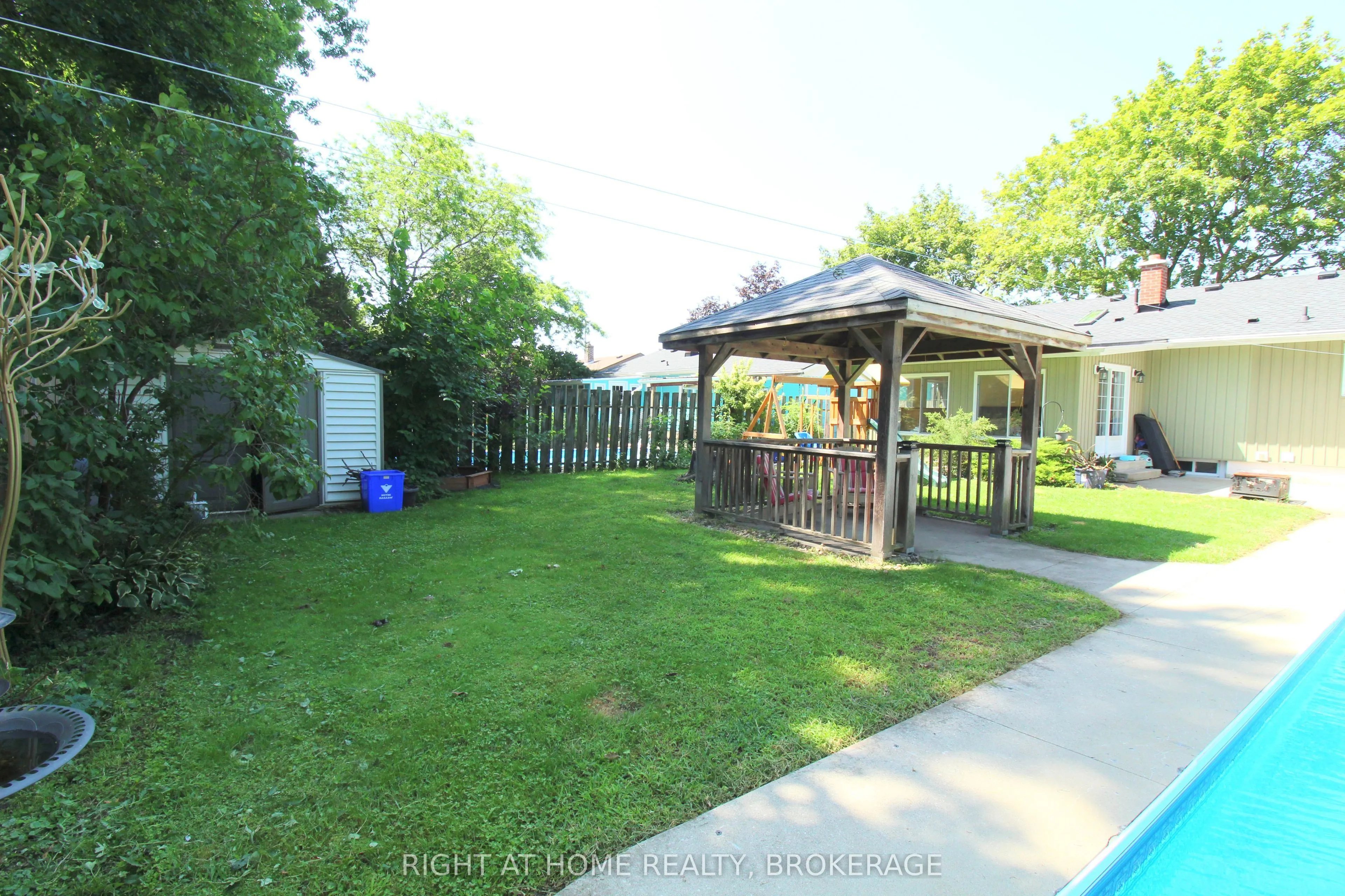 711 JOHN Street