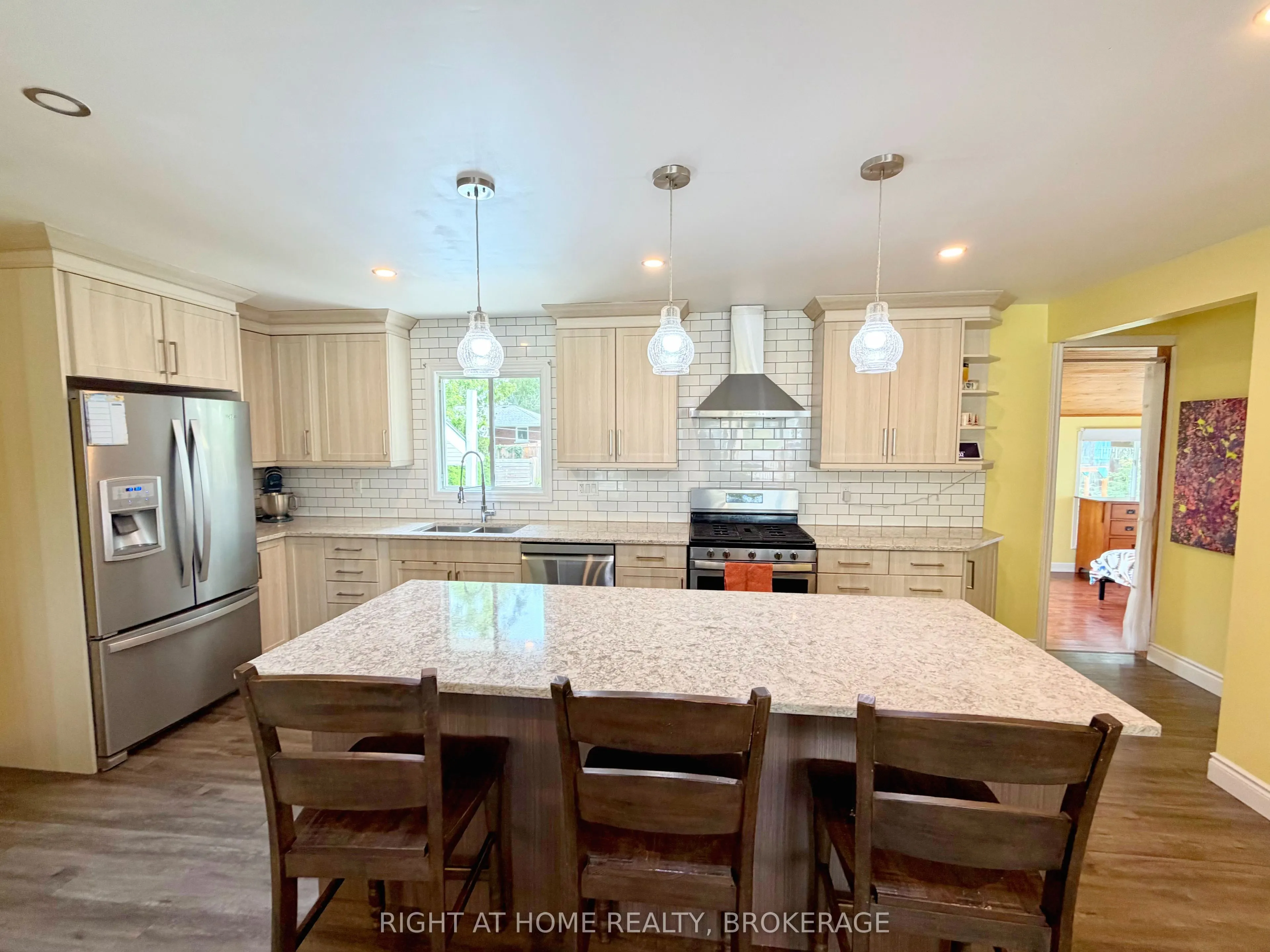 711 JOHN Street