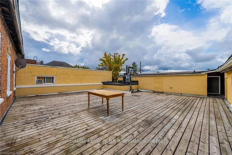 47 William Street N #3