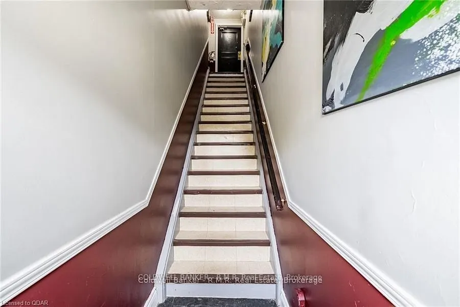 47 William Street N #3