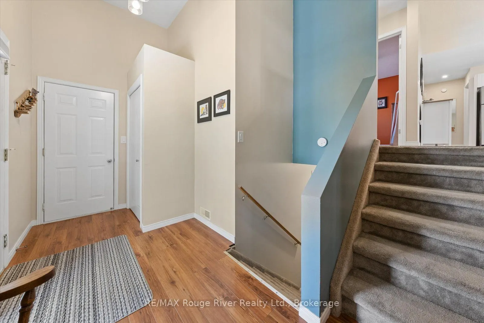 32 South Maloney Street