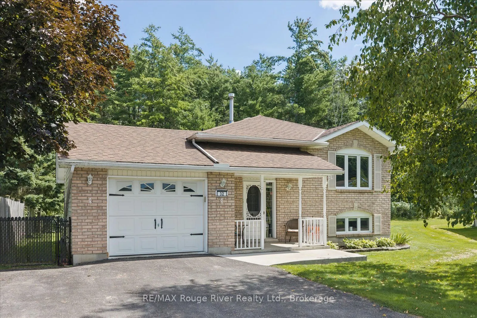 32 South Maloney Street