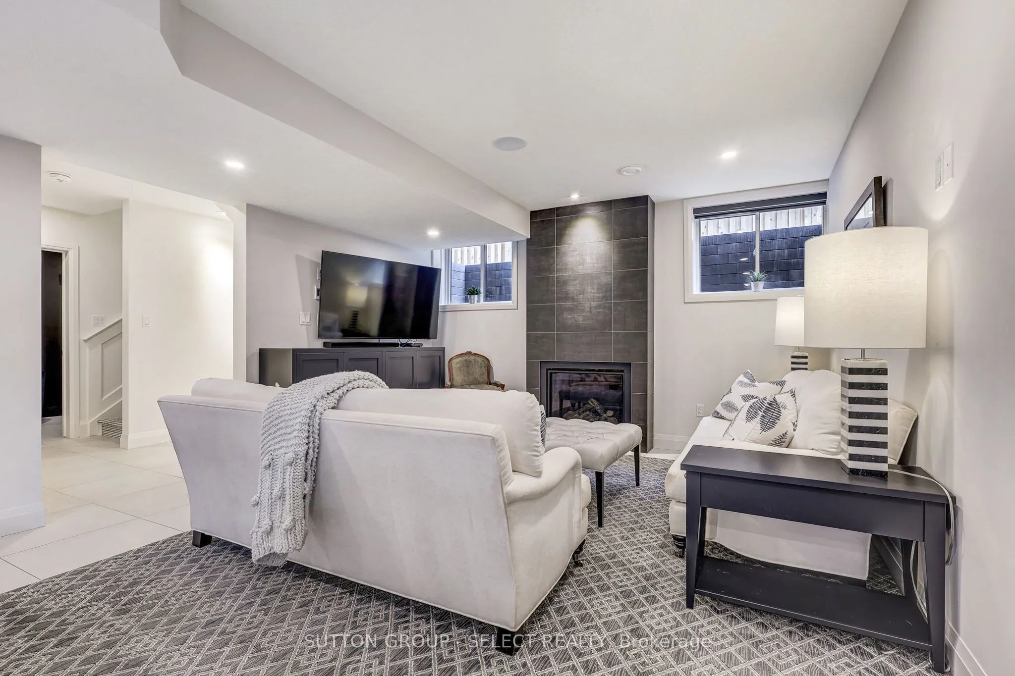 239 Foxborough Place