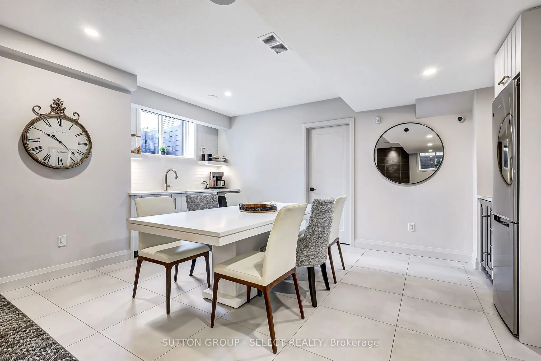 239 Foxborough Place