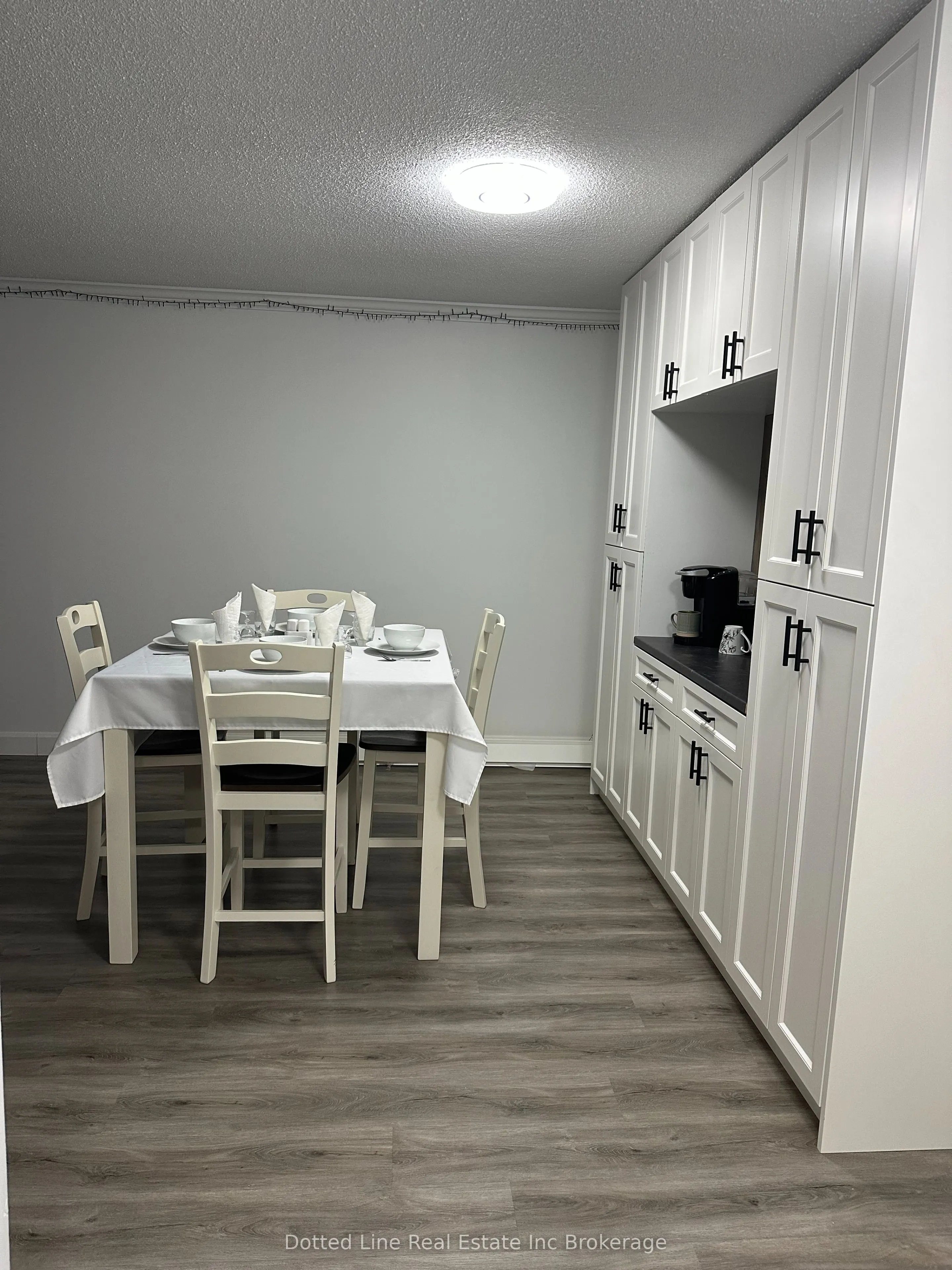 91 Spruce Street W #208