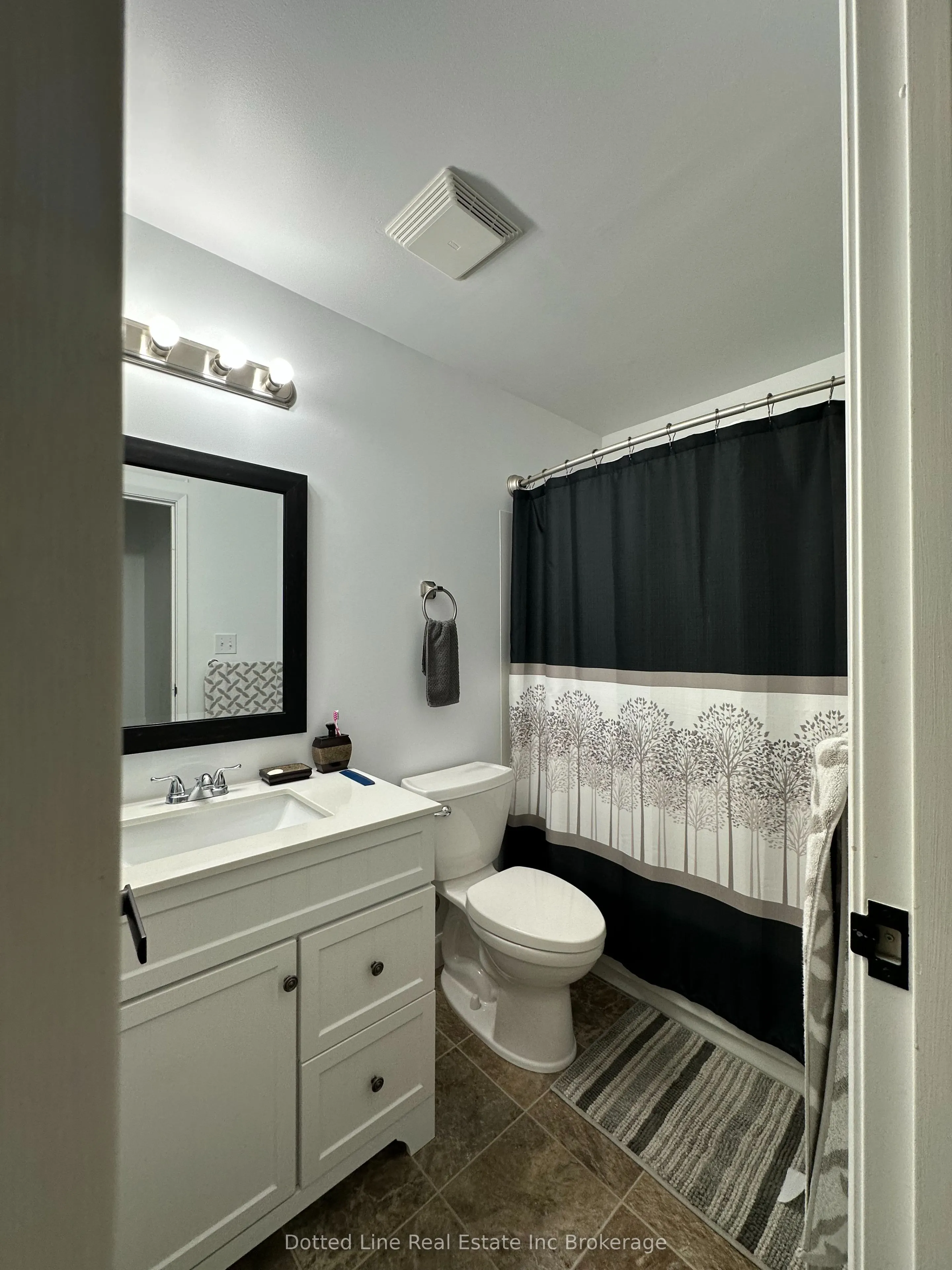 91 Spruce Street W #208