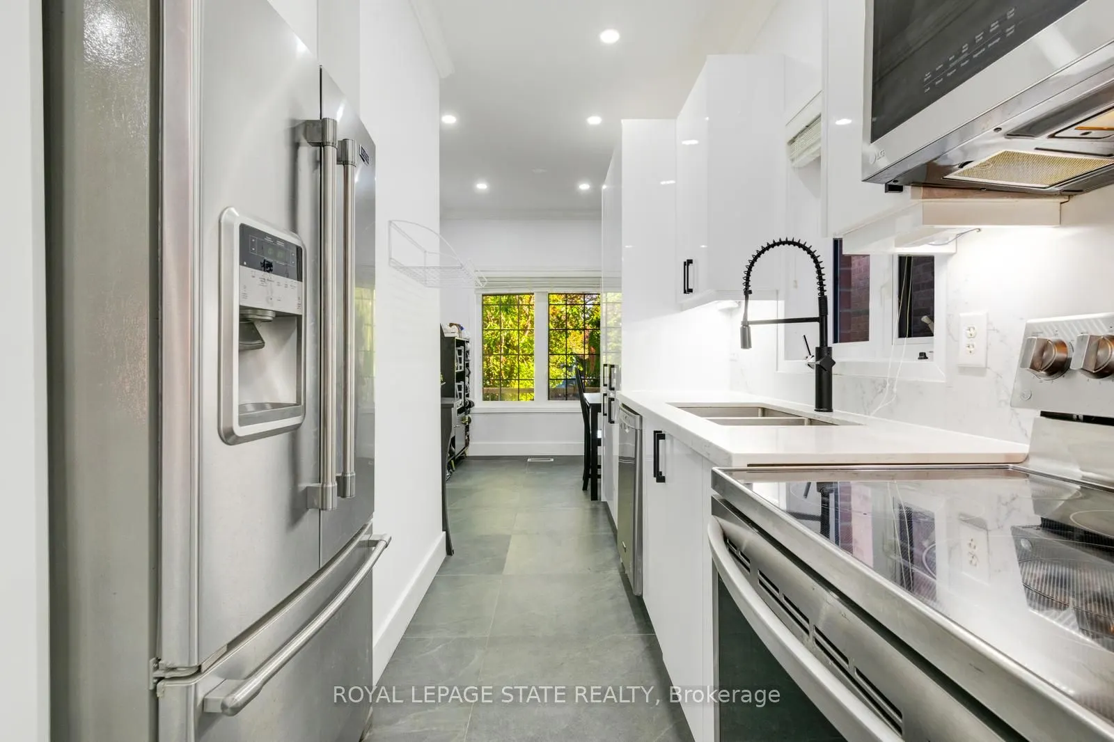 33 Panorama Way
