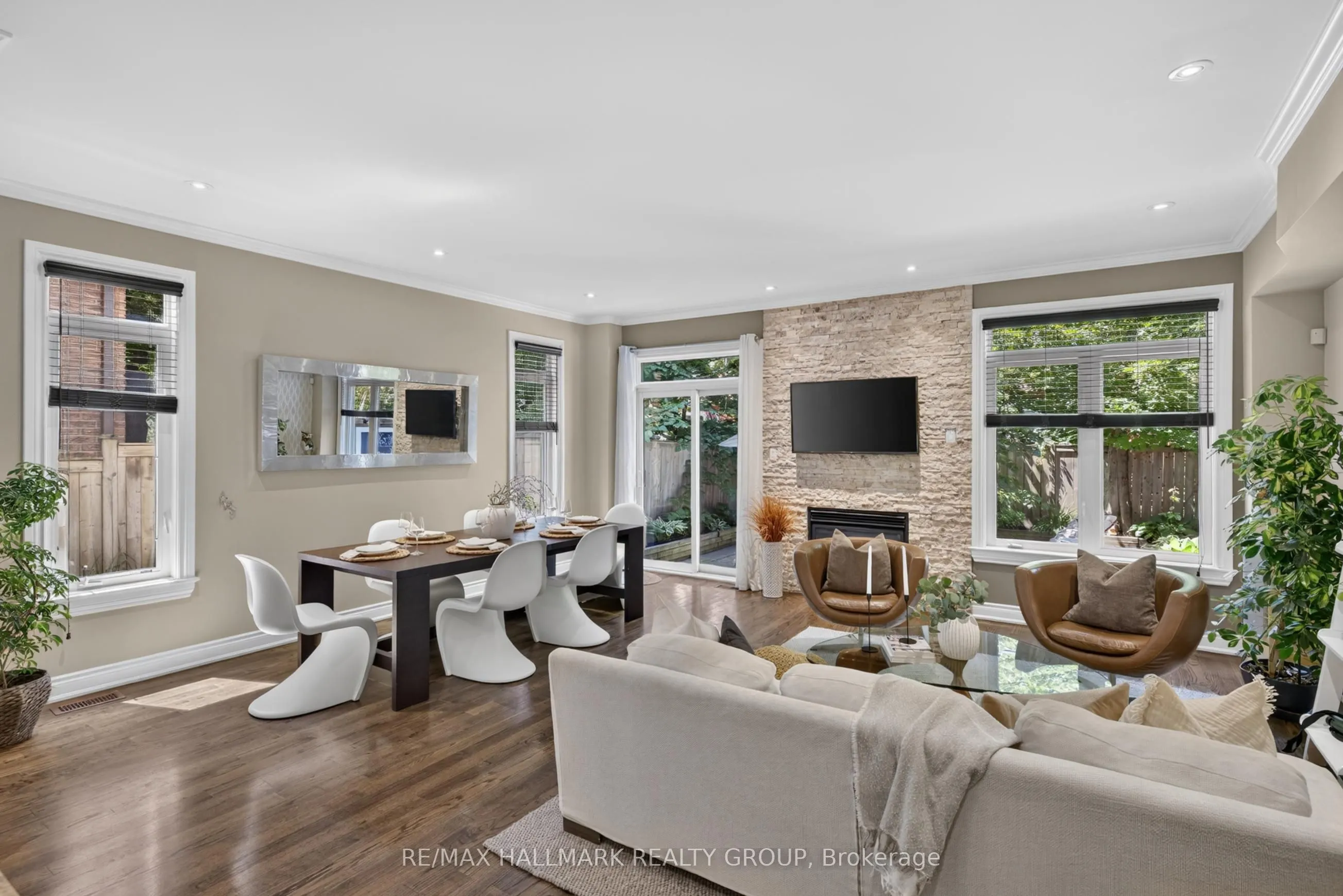 856 Norton Avenue