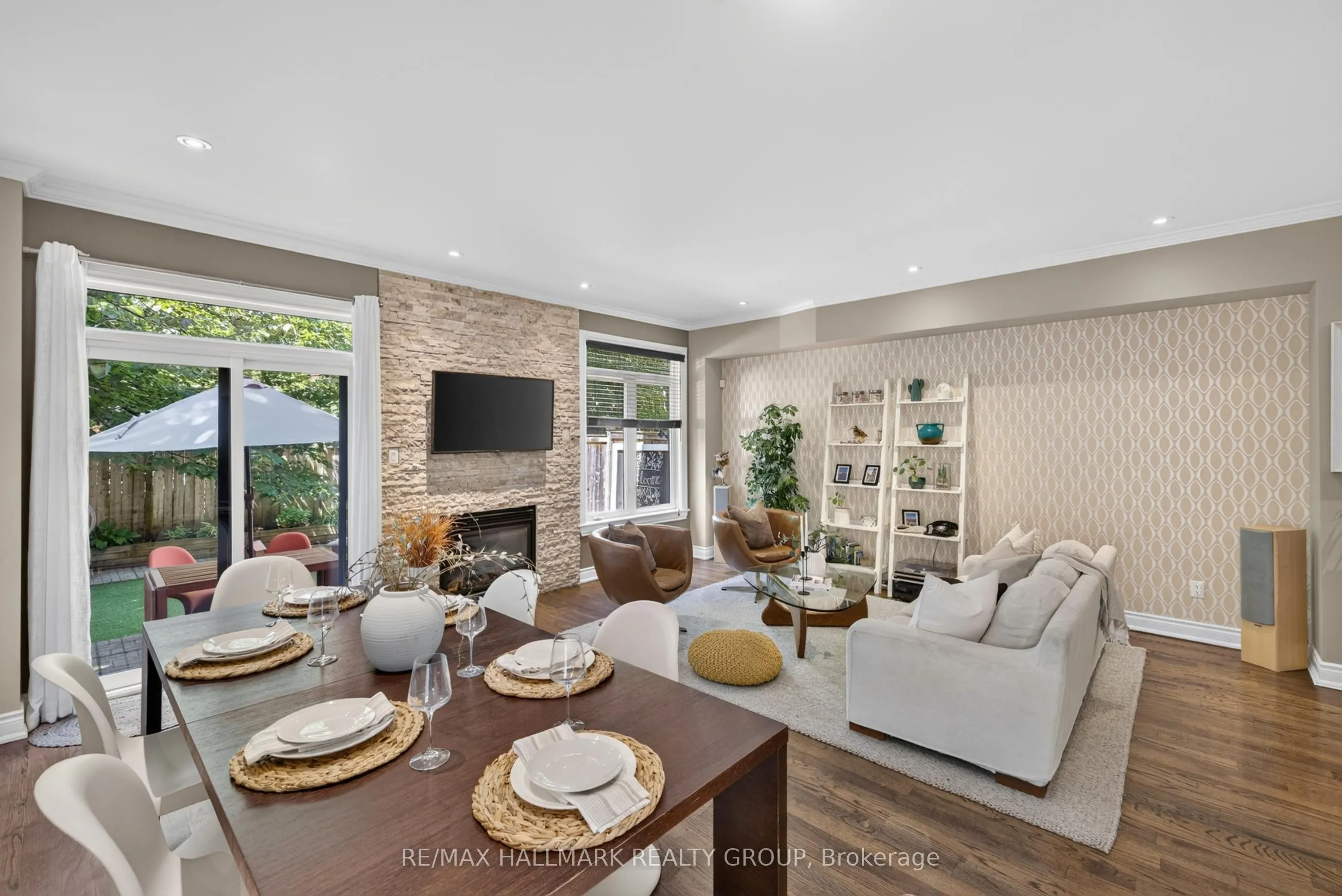 856 Norton Avenue