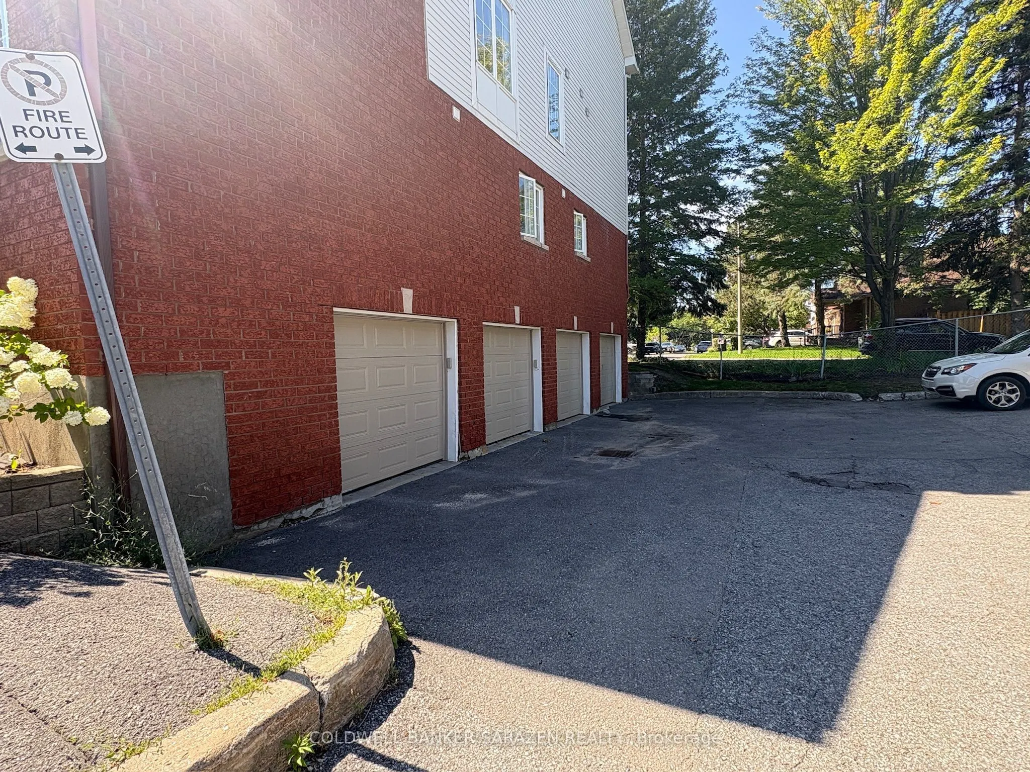 112 Centrepointe Drive #F