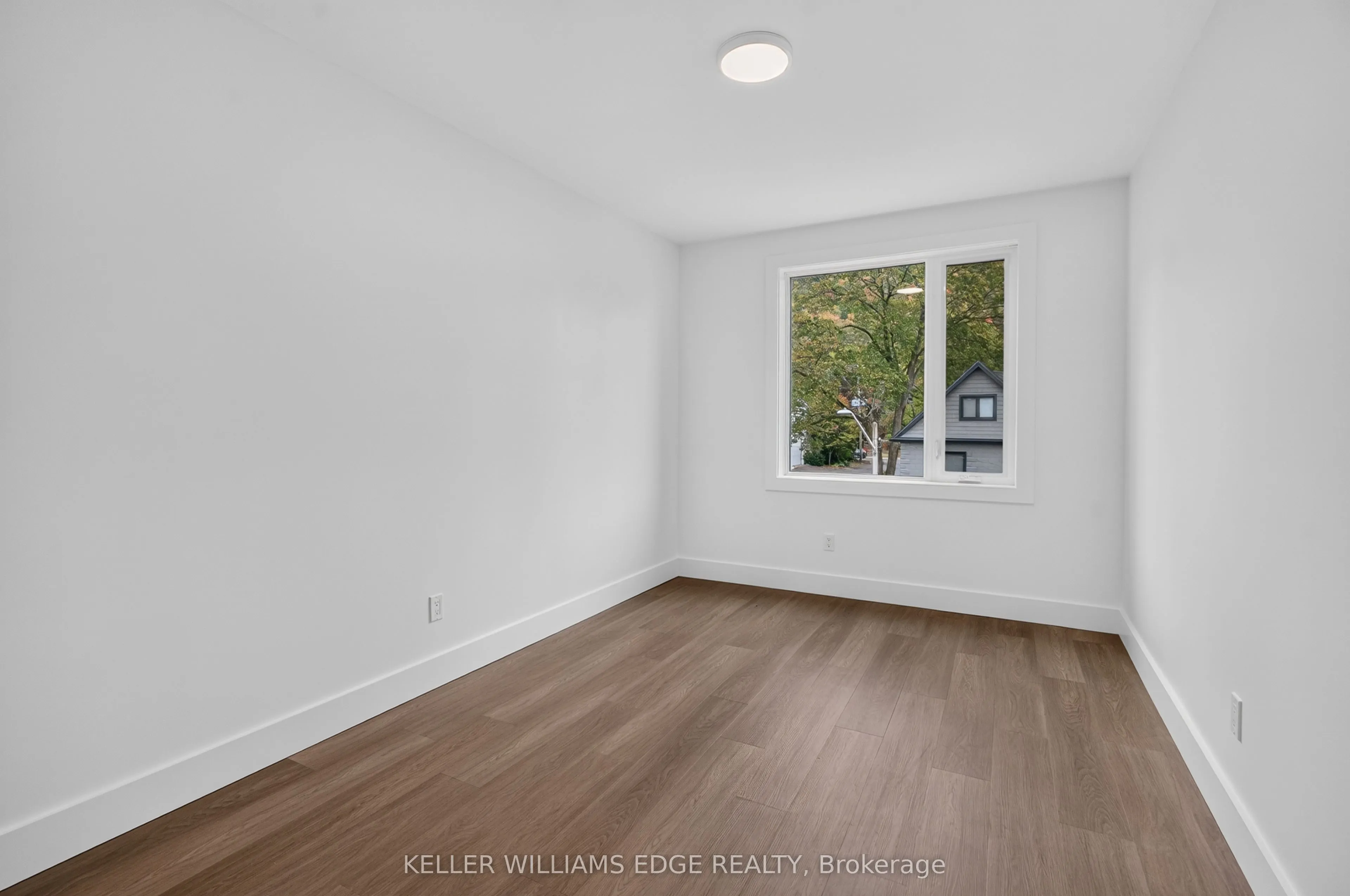 332 KING Street W #3