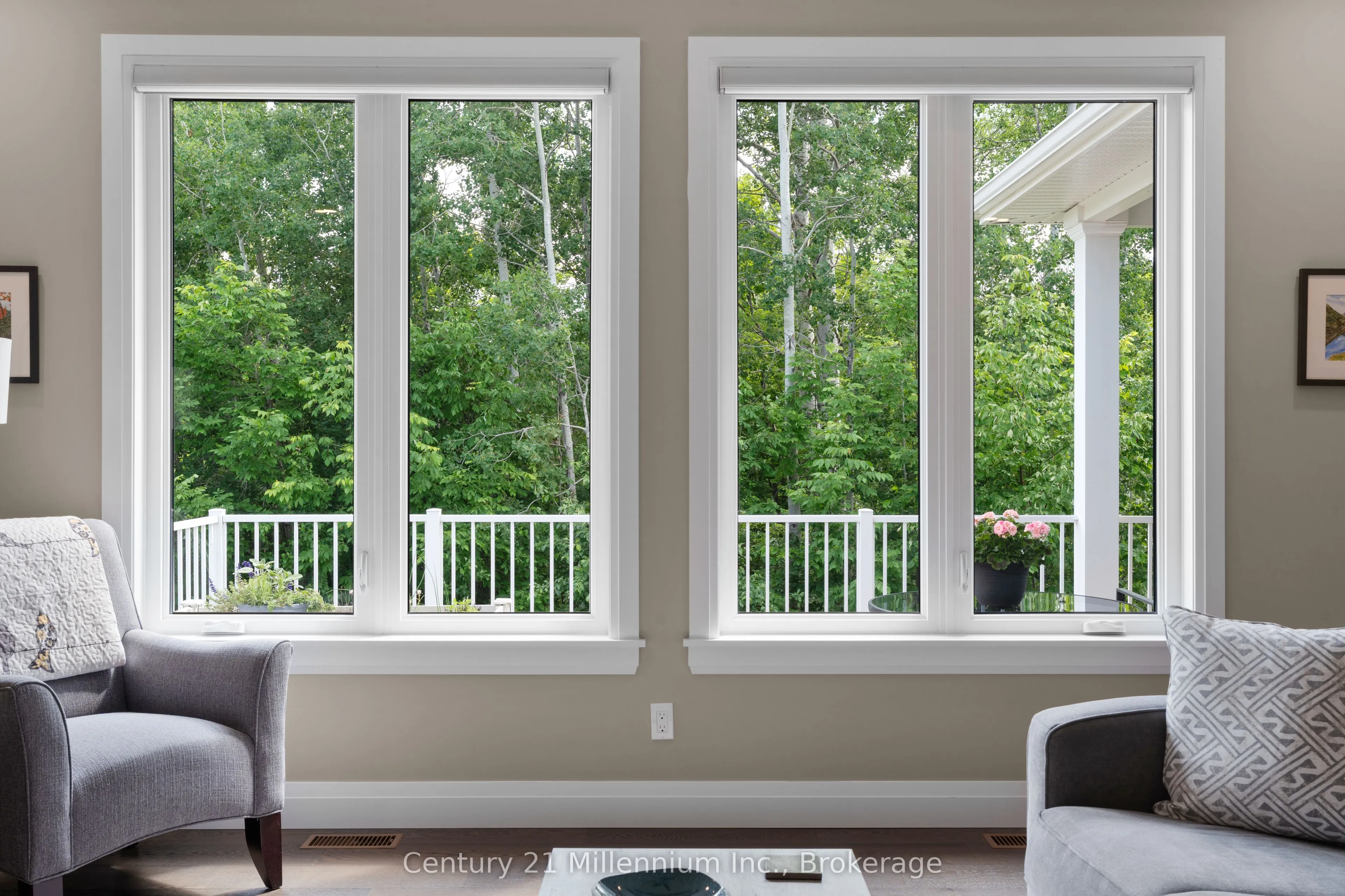 401 Algoma Crescent