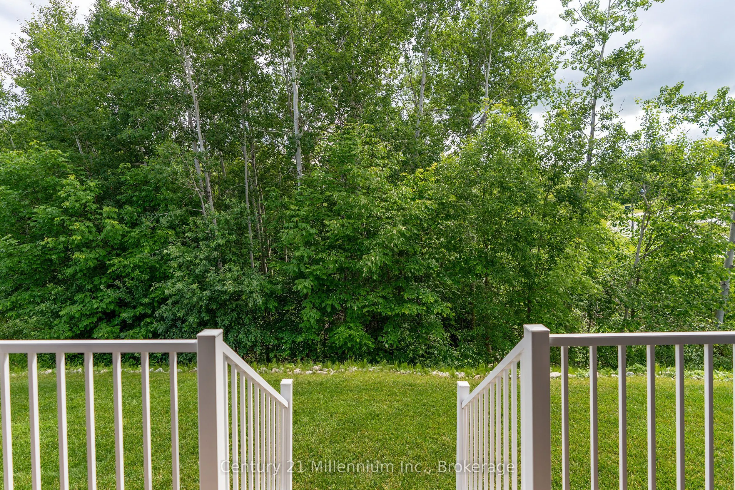 401 Algoma Crescent