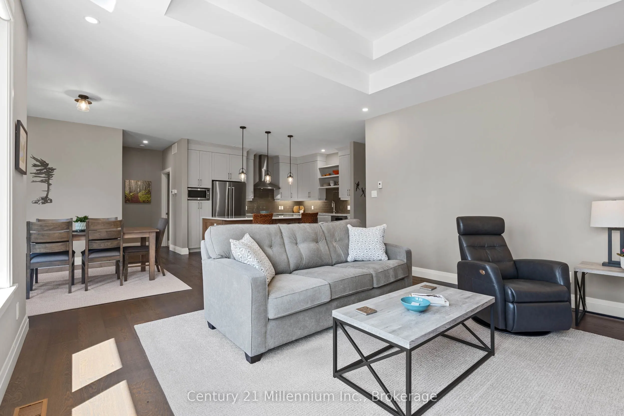 401 Algoma Crescent