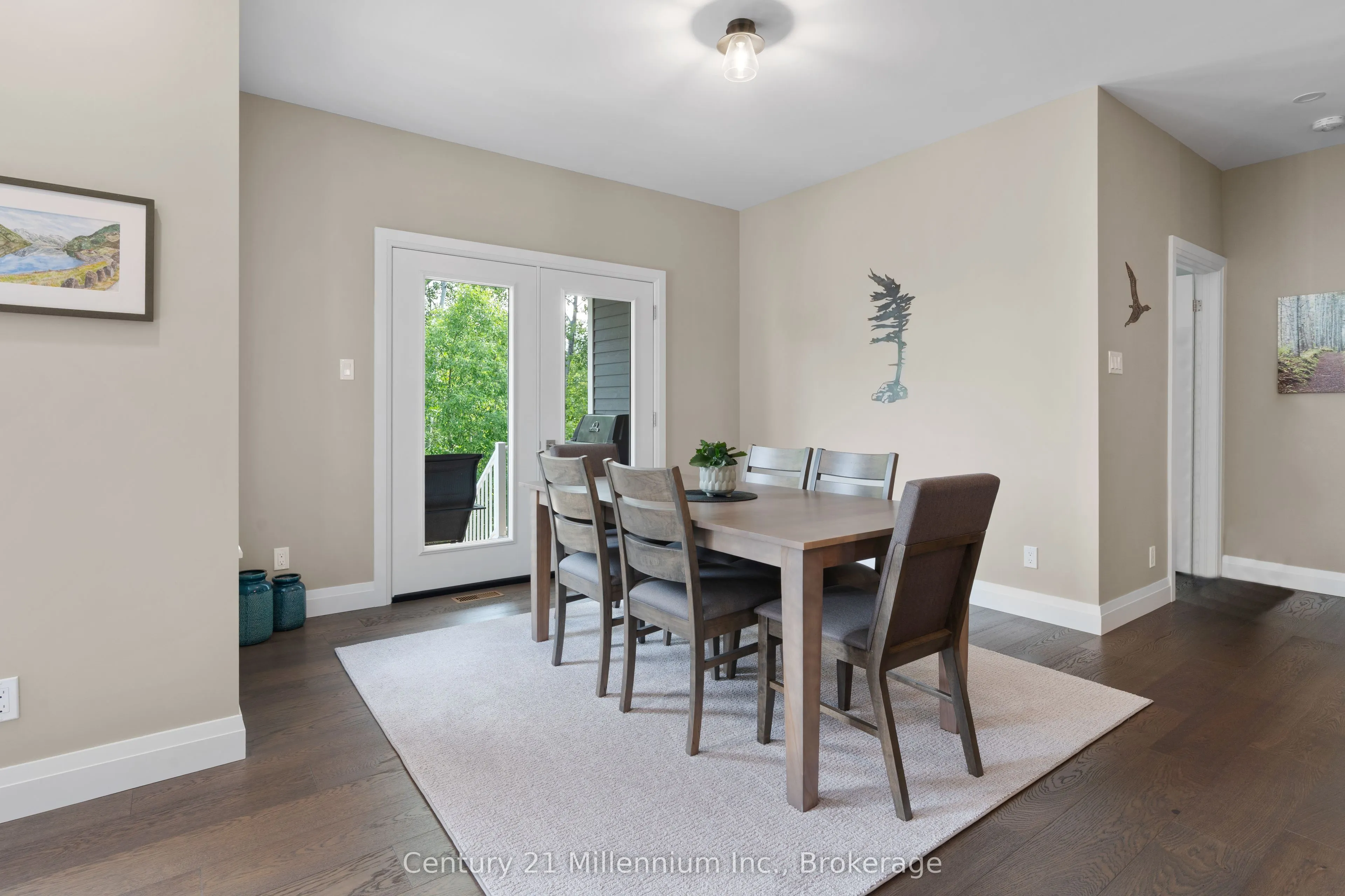 401 Algoma Crescent