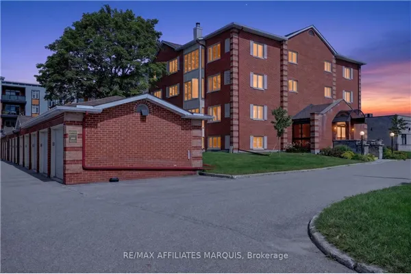 10 Armstrong Drive #106