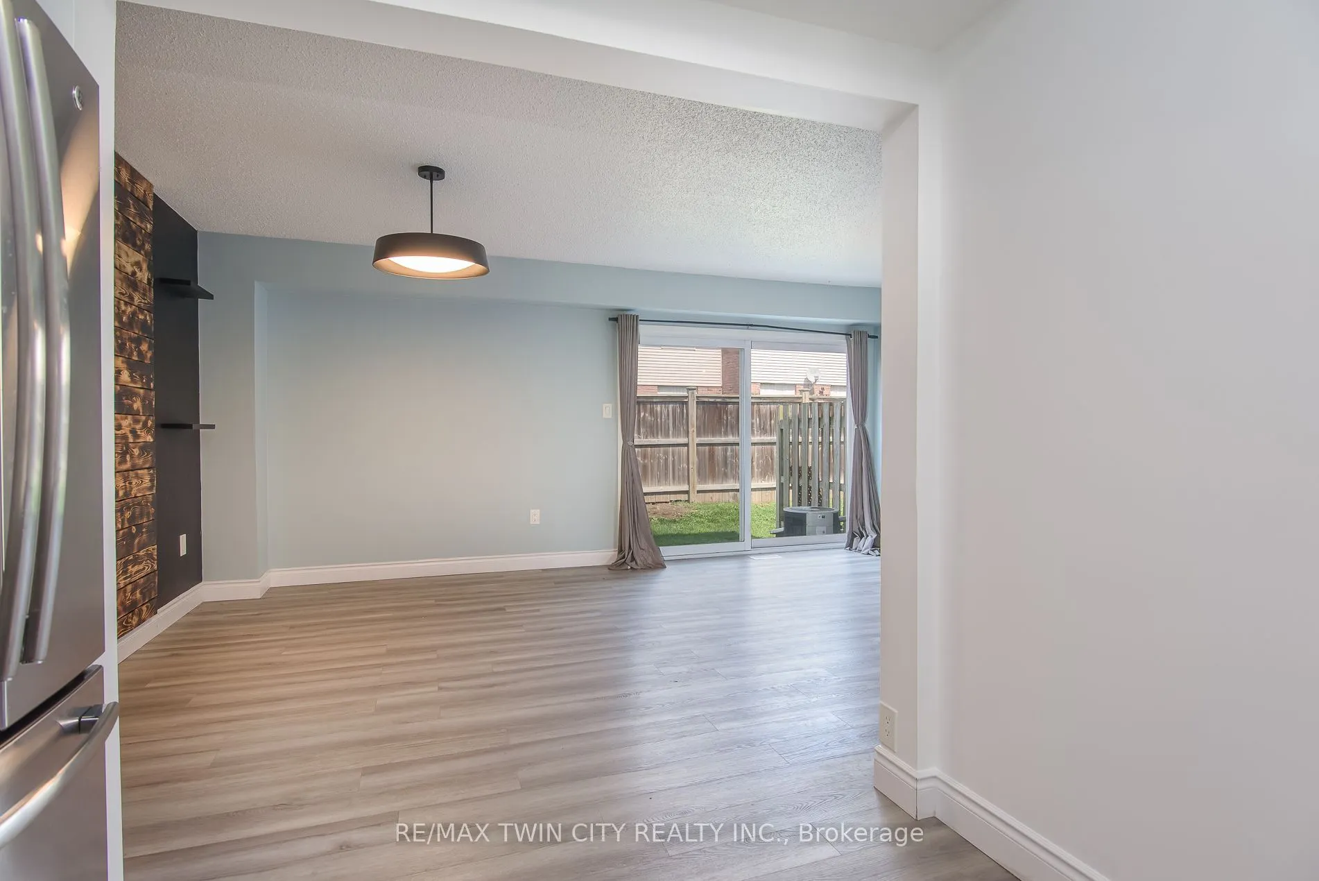 125 Sekura Crescent #13