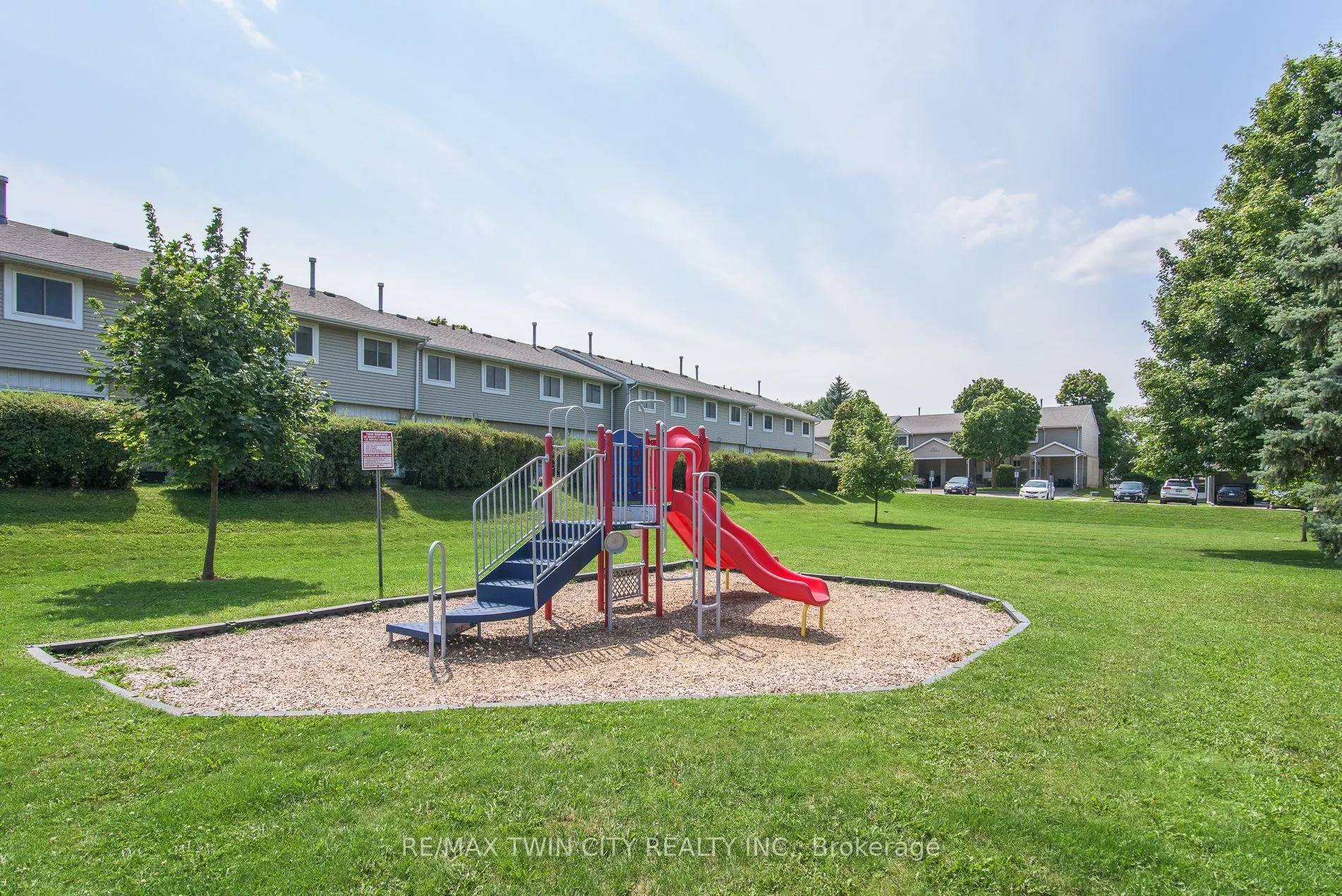 125 Sekura Crescent #13