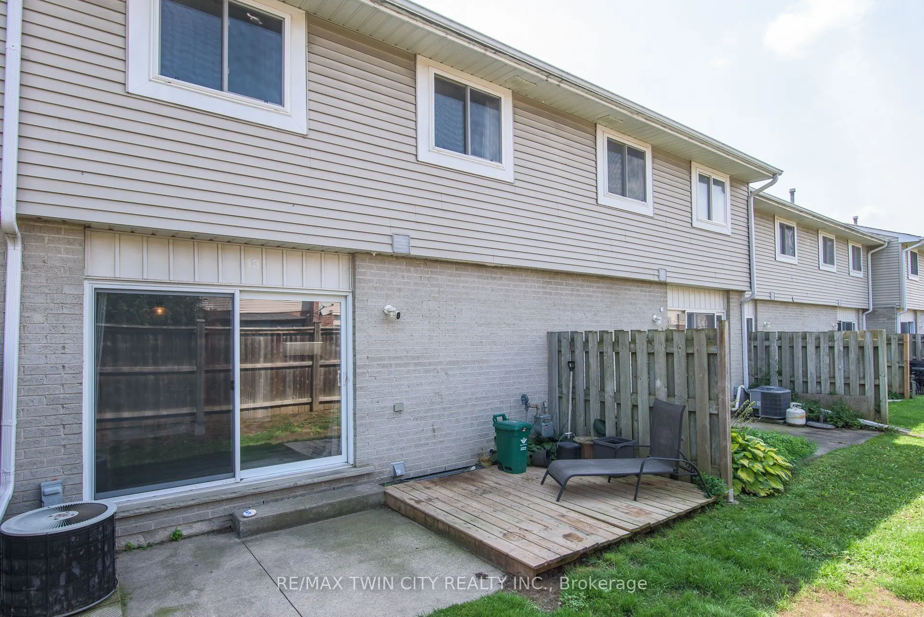 125 Sekura Crescent #13