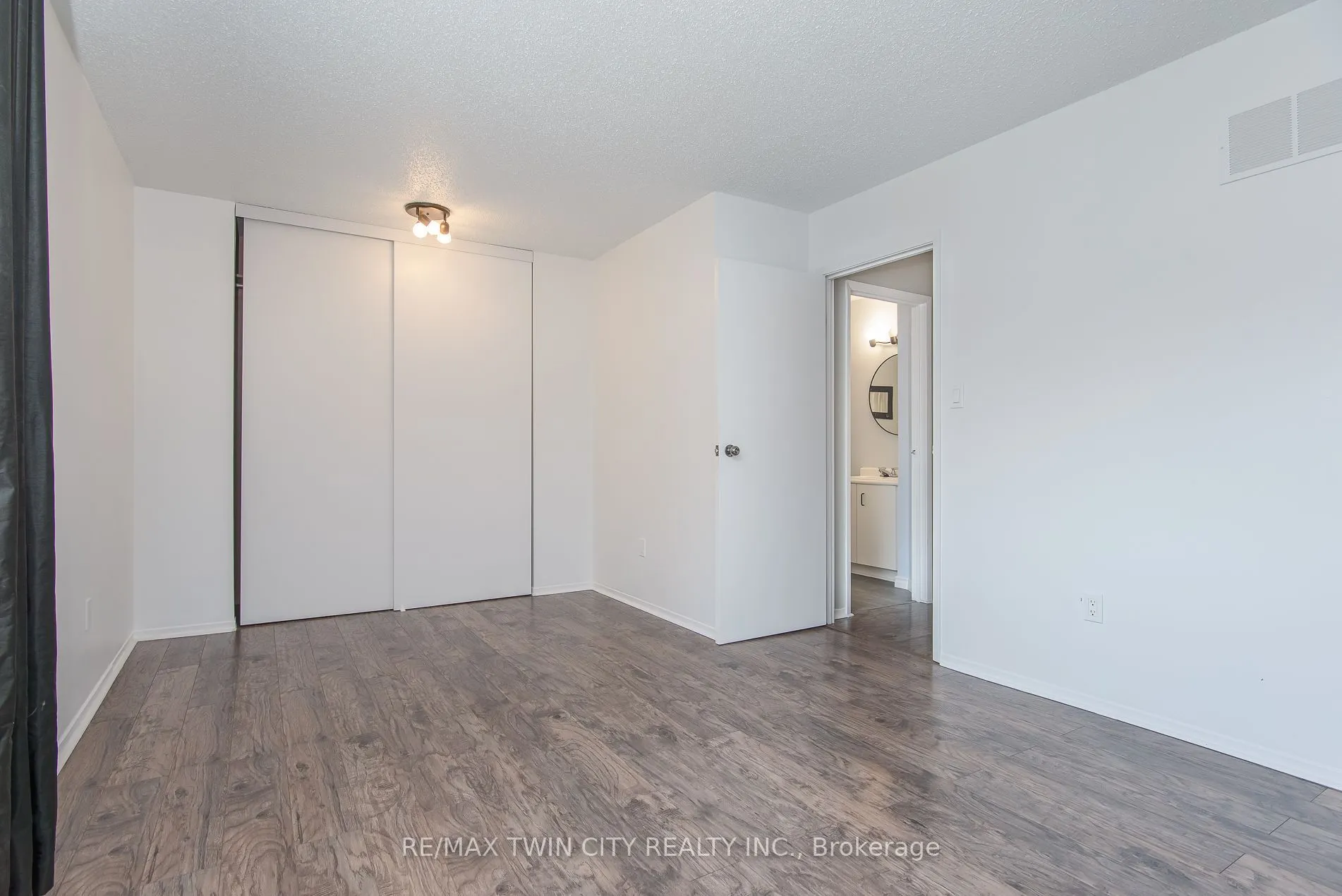 125 Sekura Crescent #13