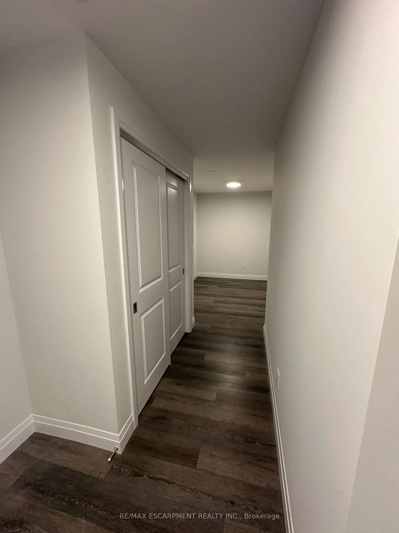 153 Wilson Street W #302