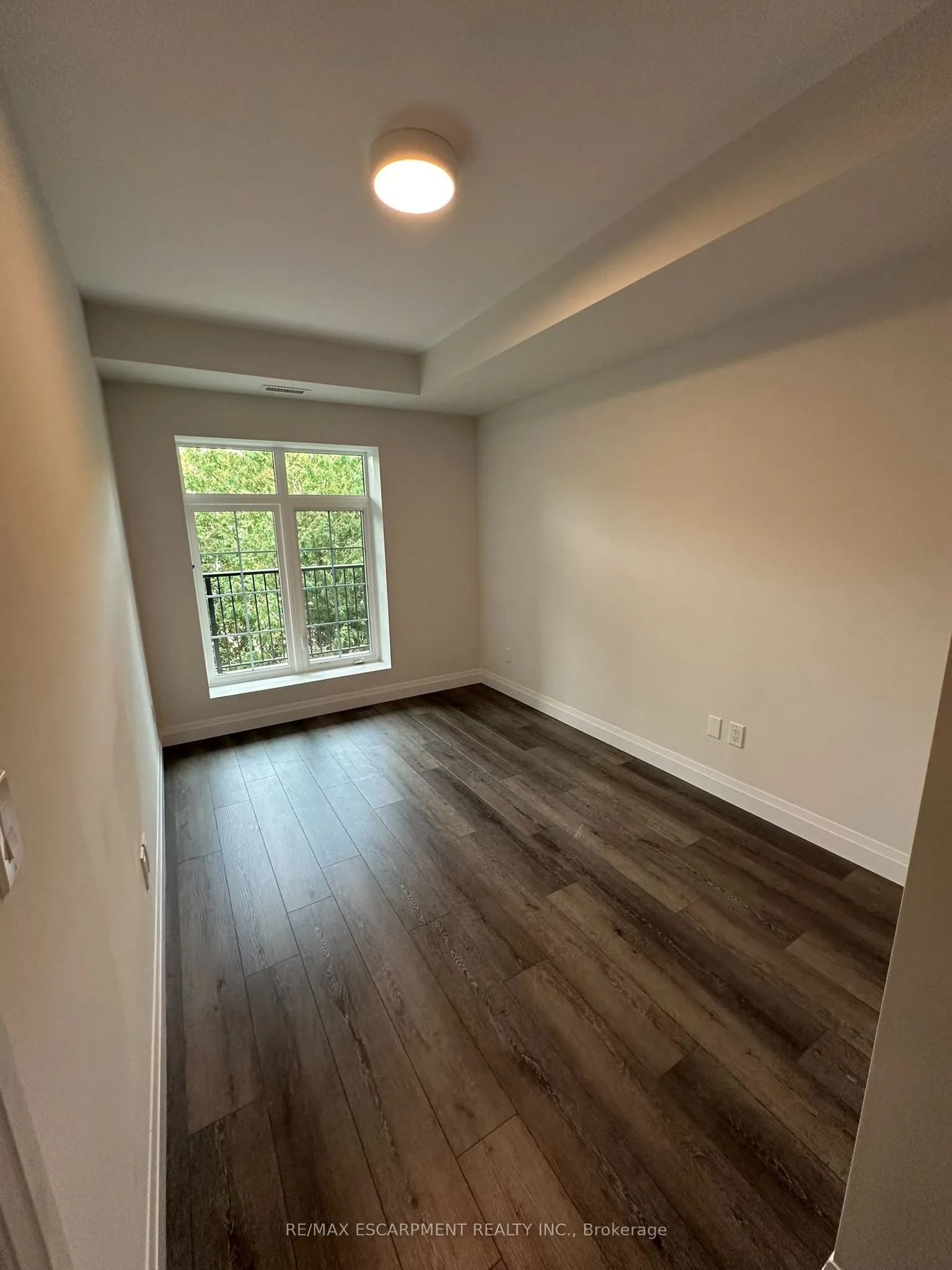 153 Wilson Street W #302