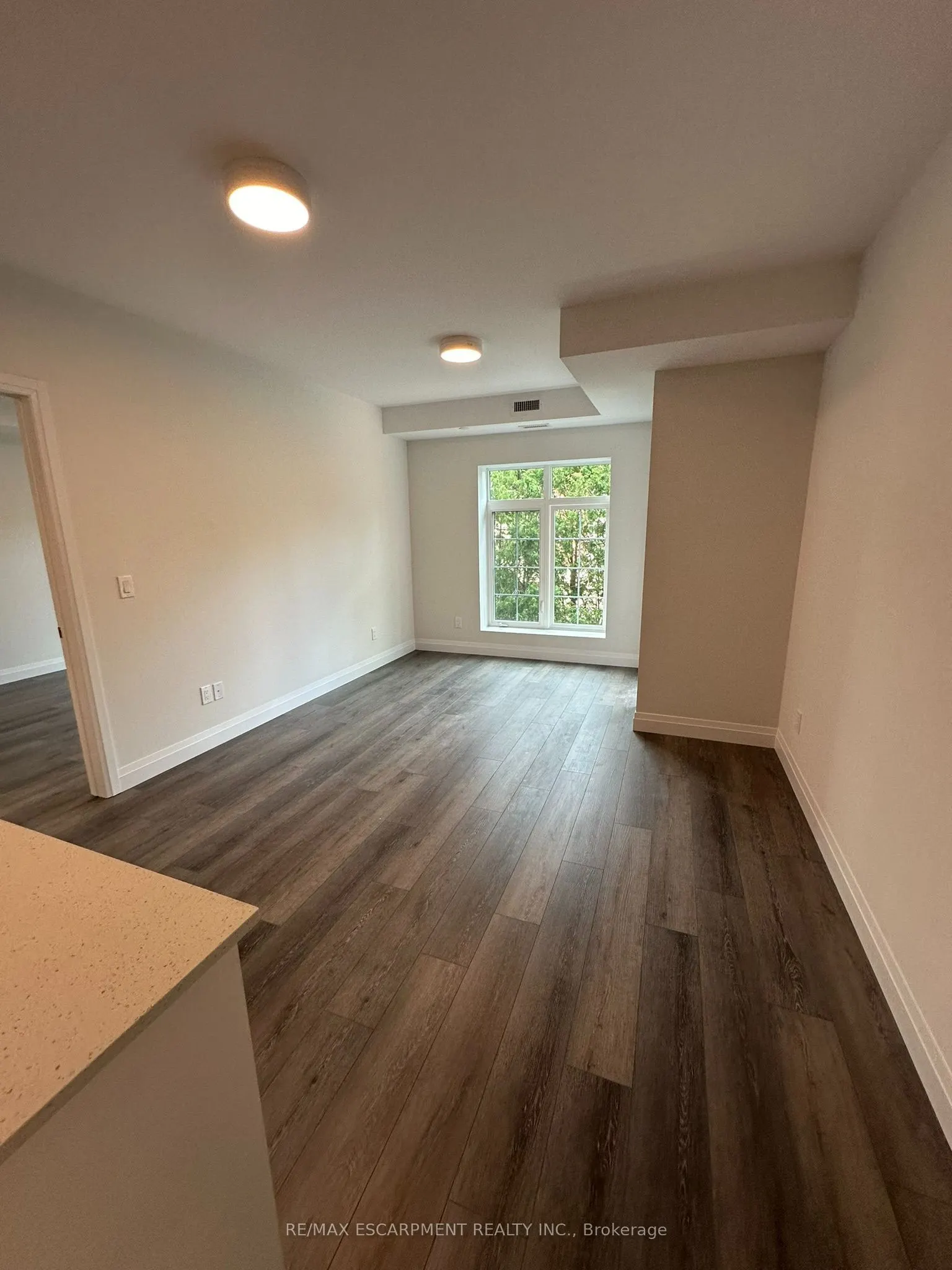 153 Wilson Street W #302