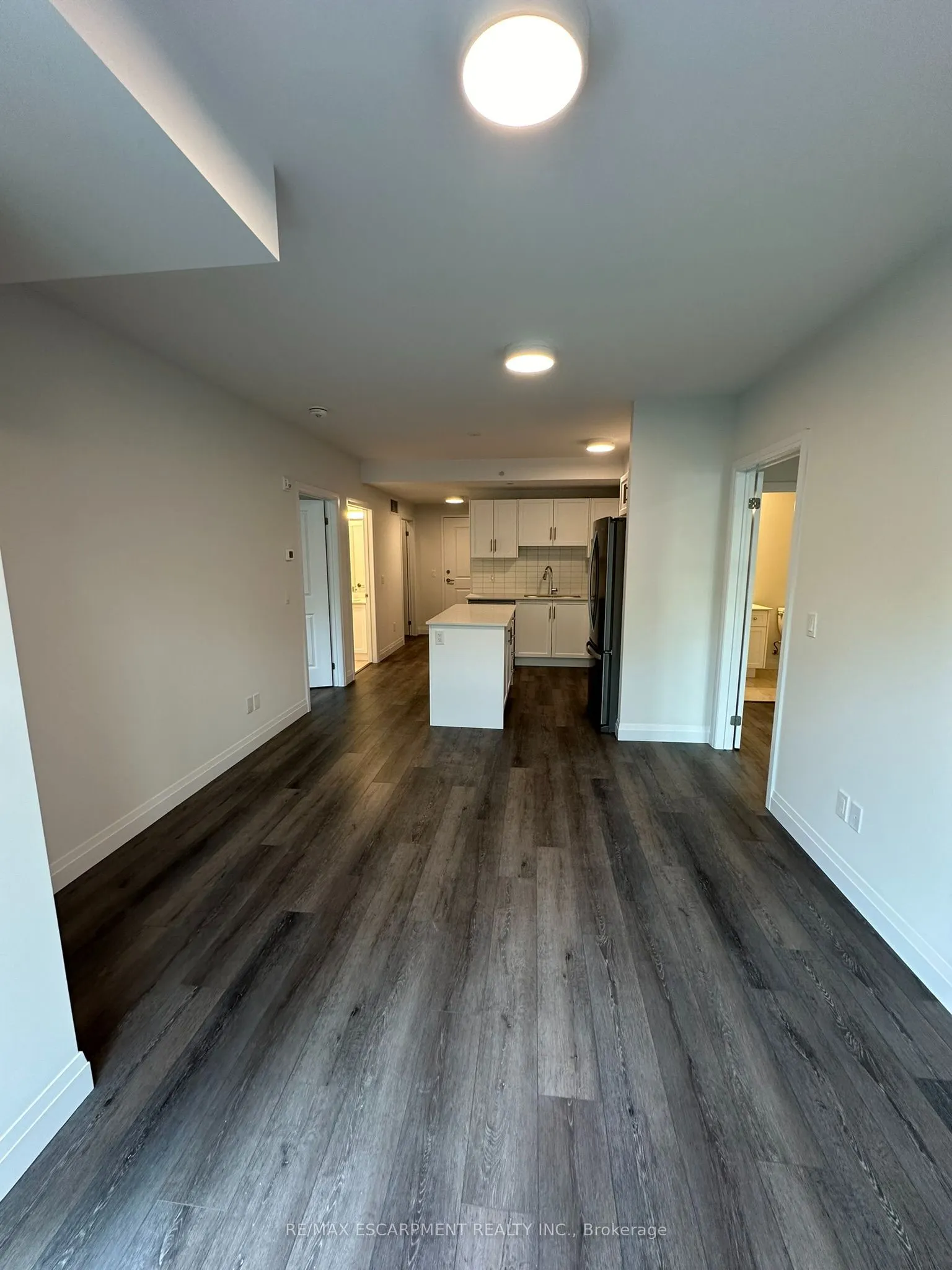 153 Wilson Street W #302