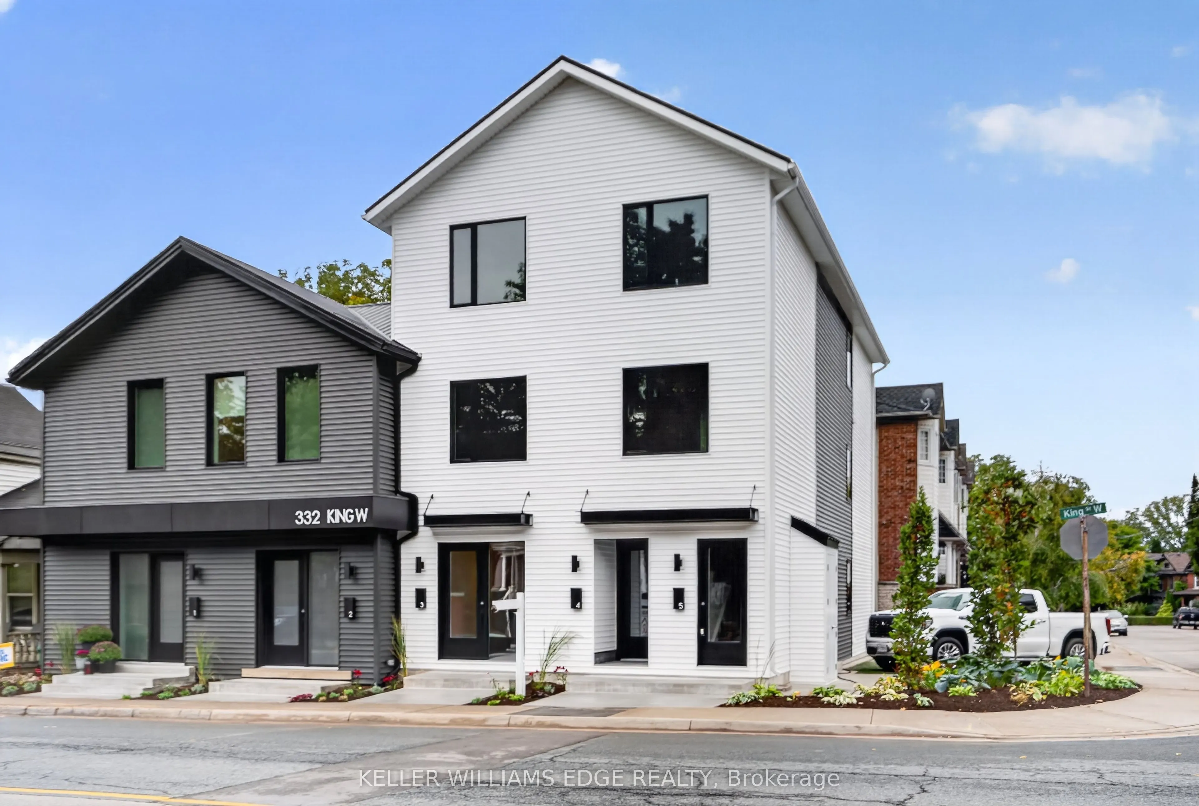 332 KING Street W #5