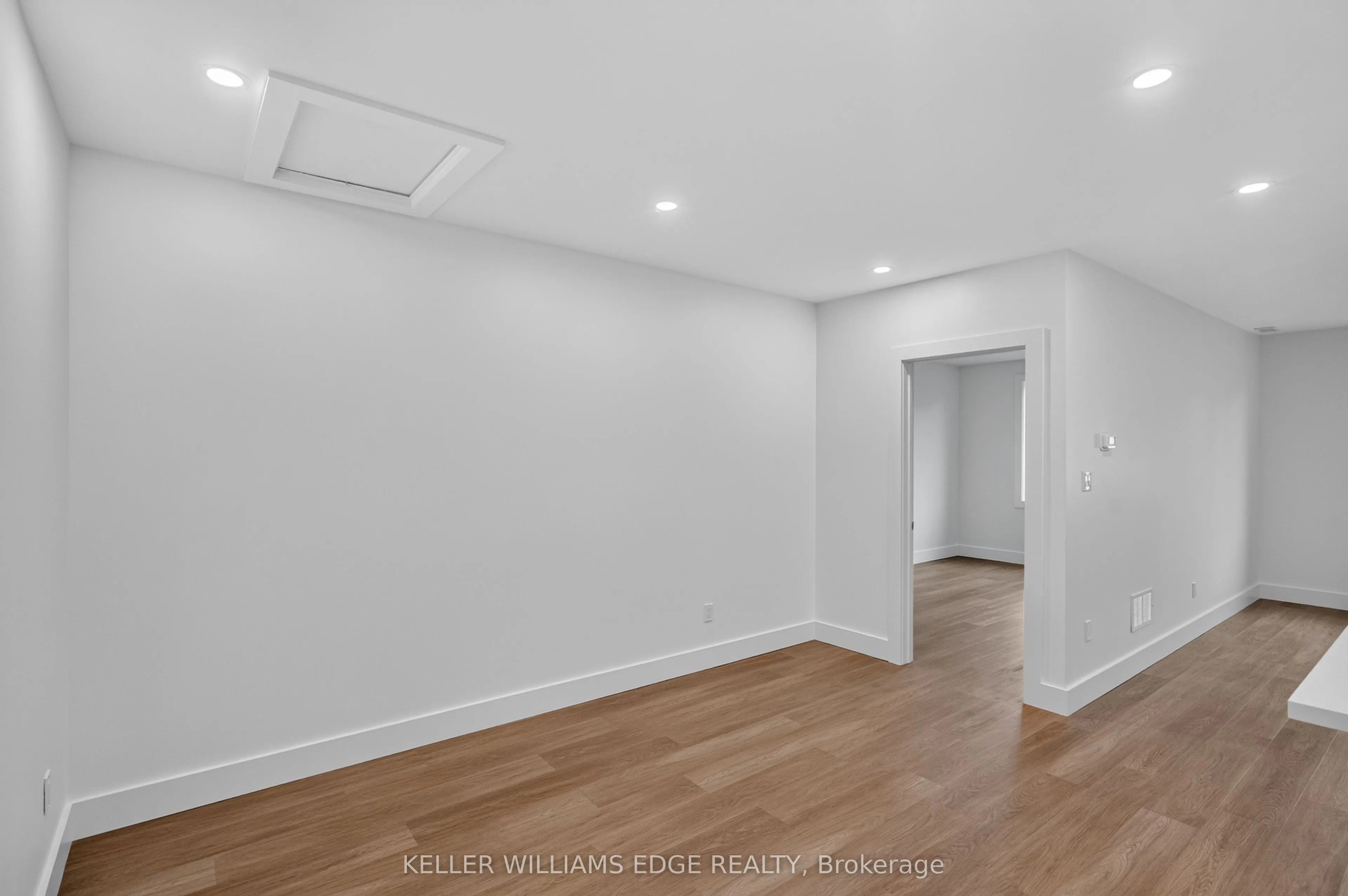 332 KING Street W #5