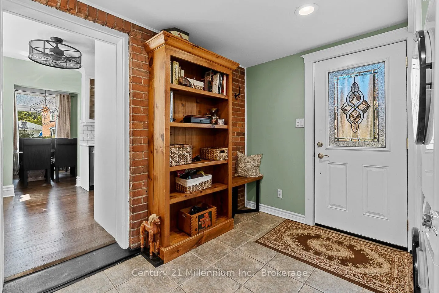 169 5th A Street E