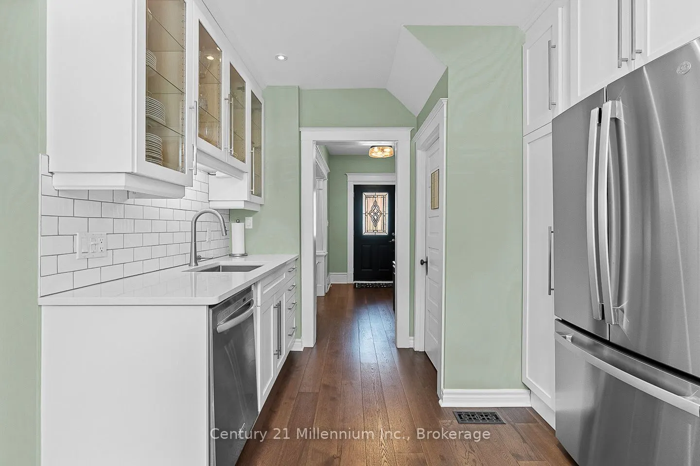 169 5th A Street E