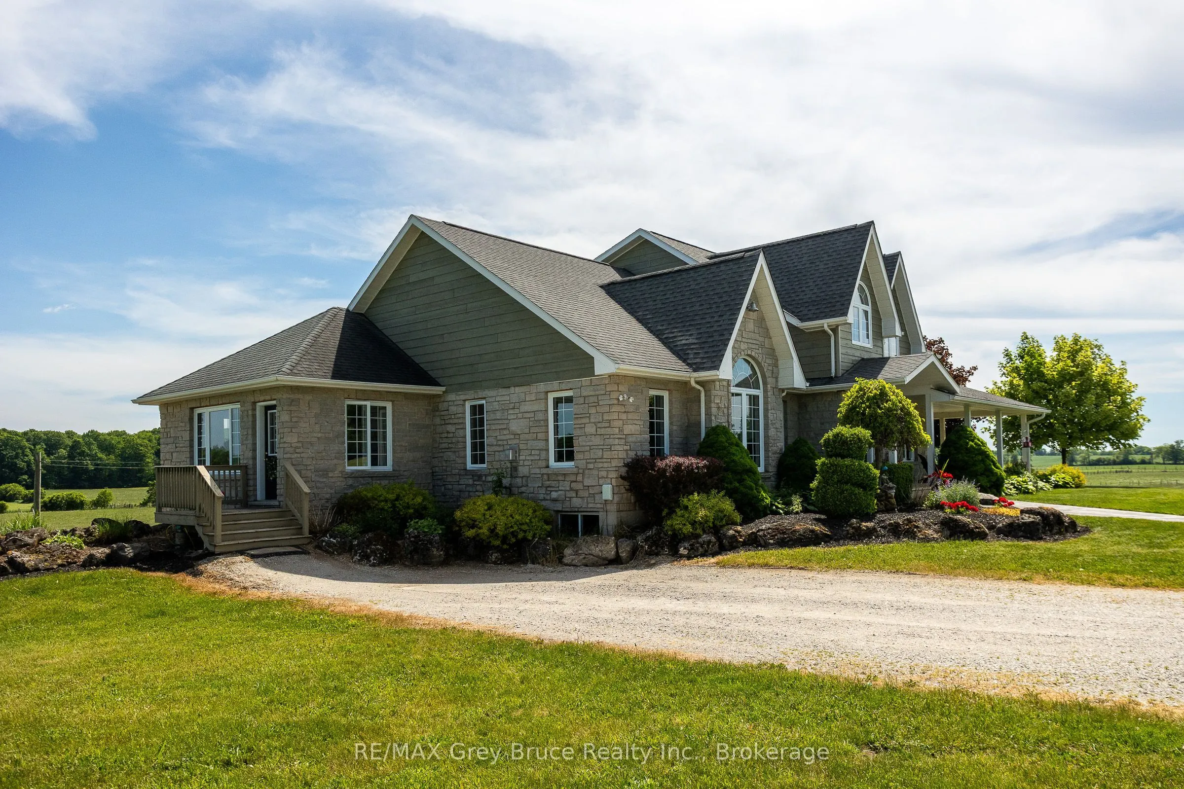 122152 Sideroad 12