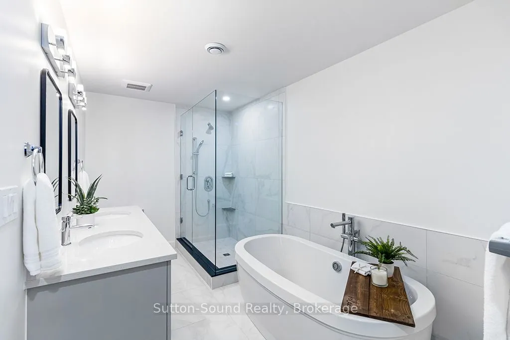 535 Issac Street #203