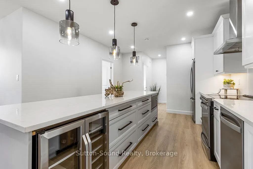535 Issac Street #203