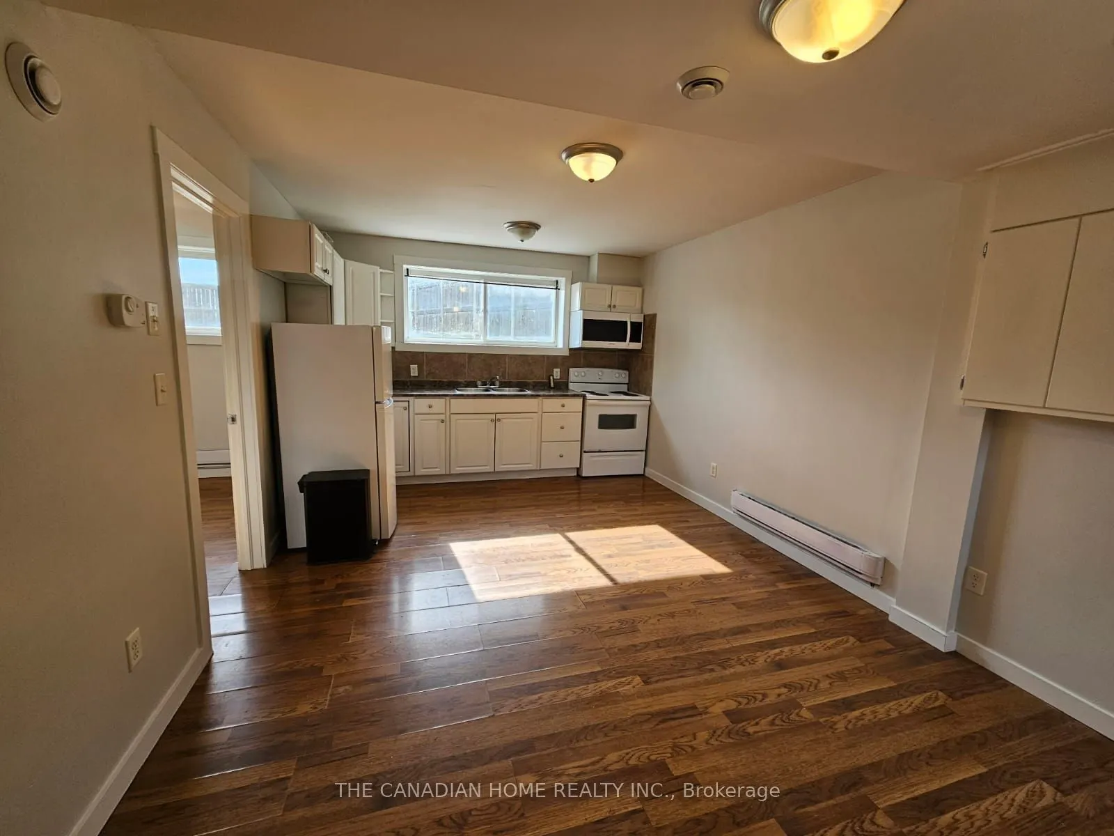 220 Erie Street #220