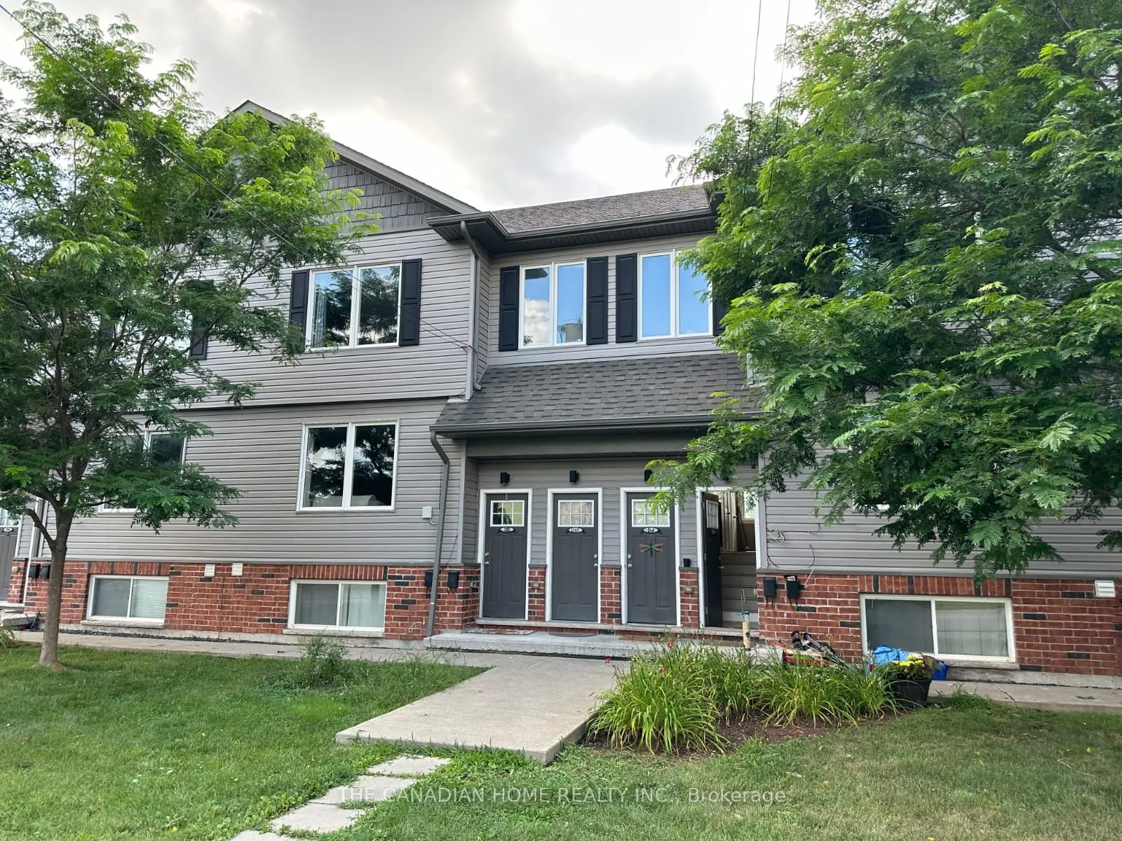220 Erie Street #220
