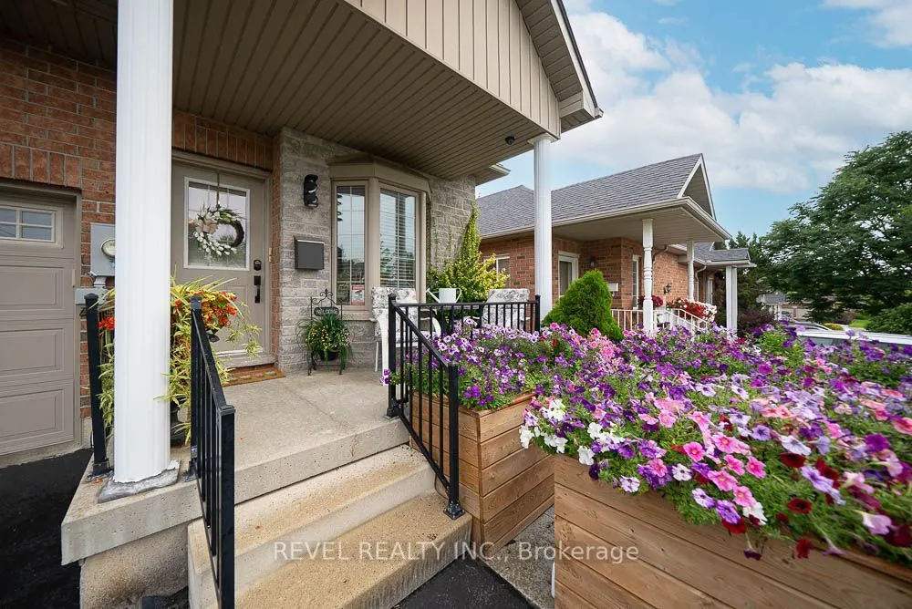 15 Millcroft Drive