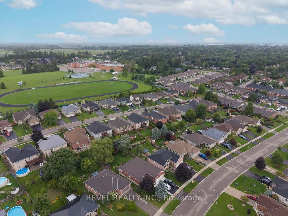 15 Millcroft Drive